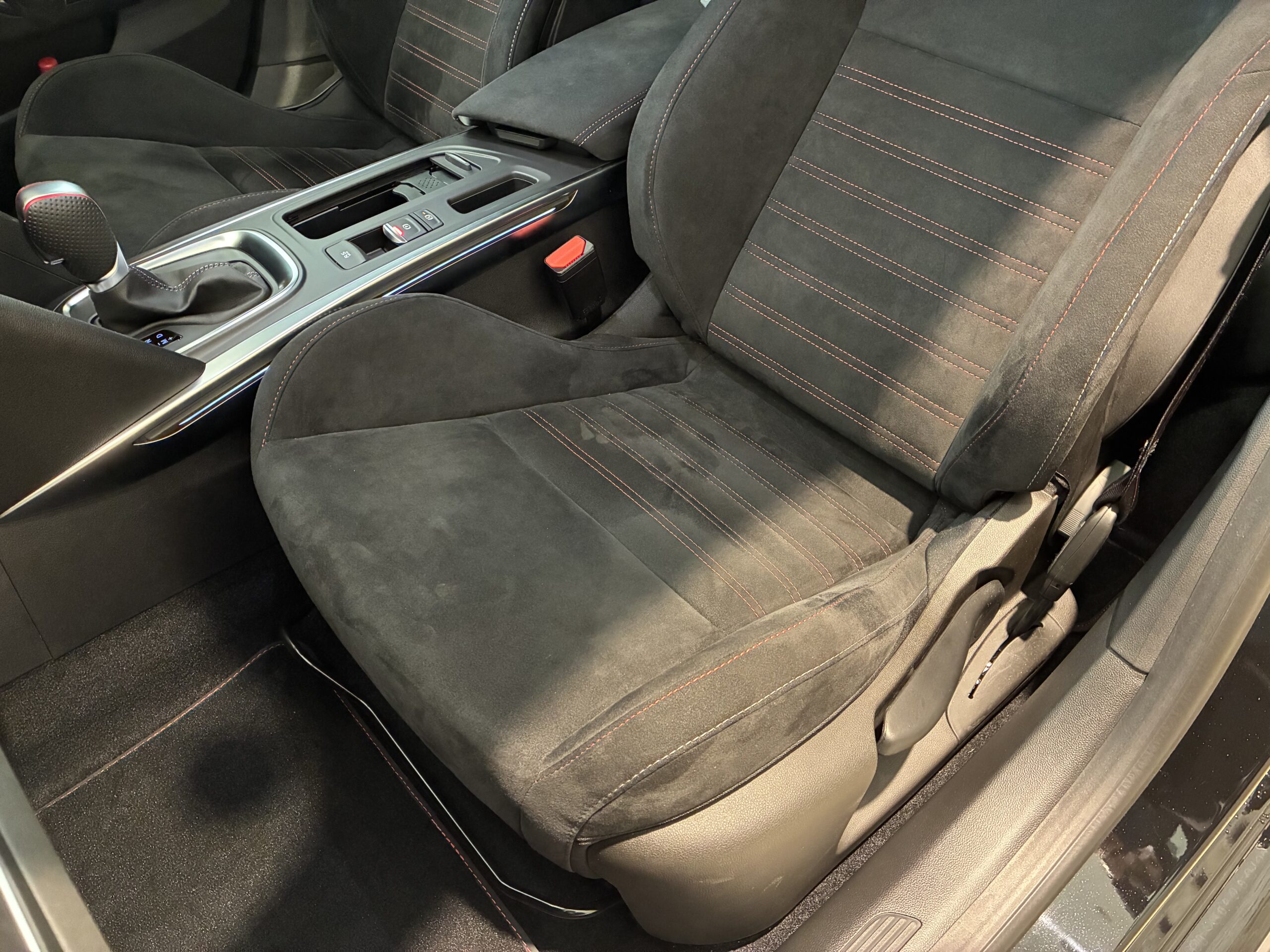 ルノー メガーヌ スポール ウルティム EDC