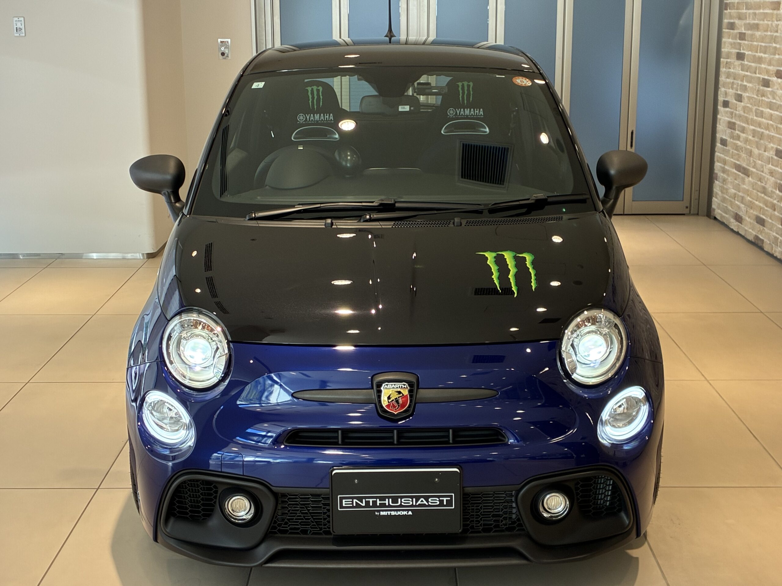 アバルト595モンスターエナジー ヤマハ