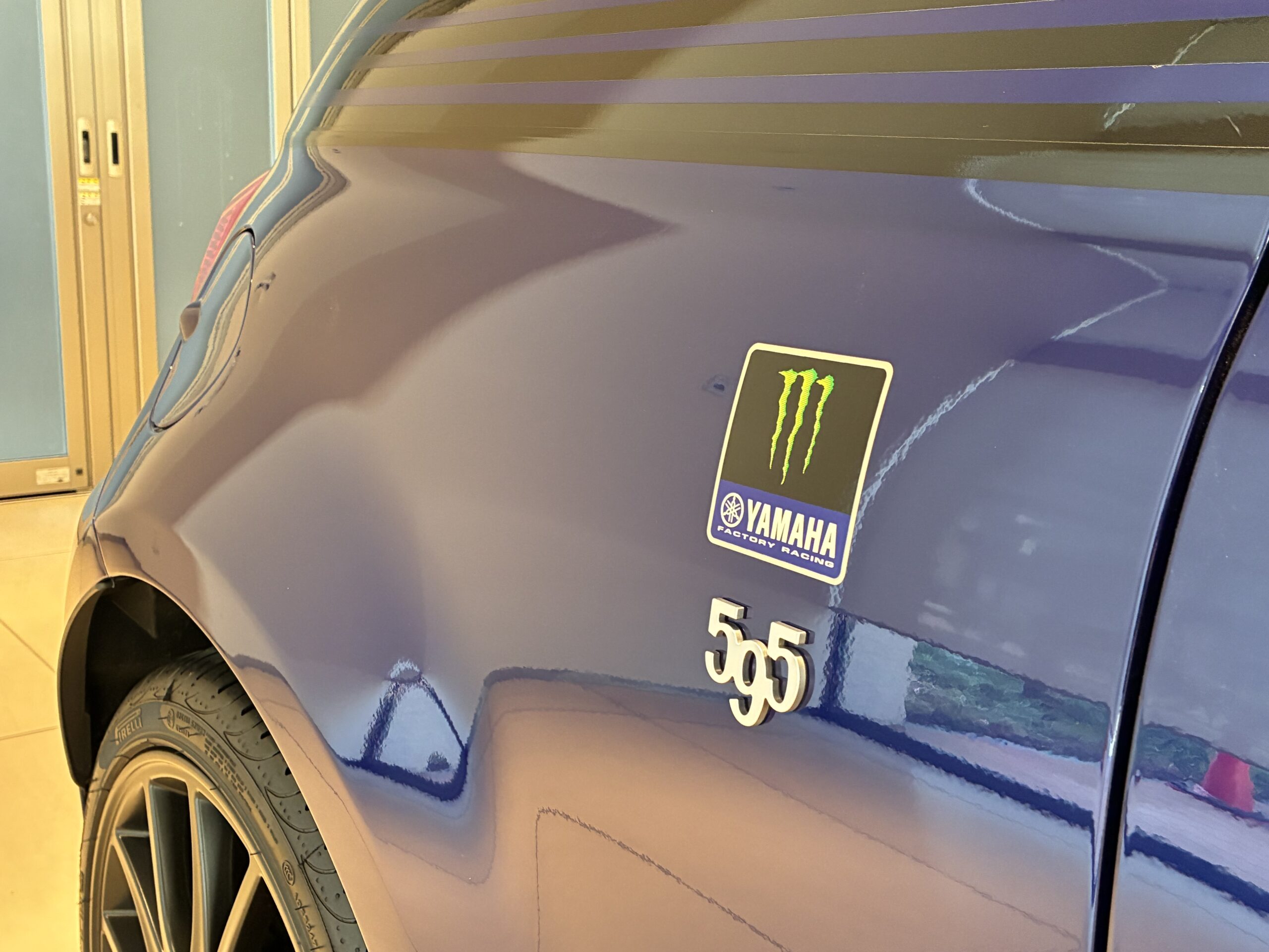 アバルト595モンスターエナジー ヤマハ