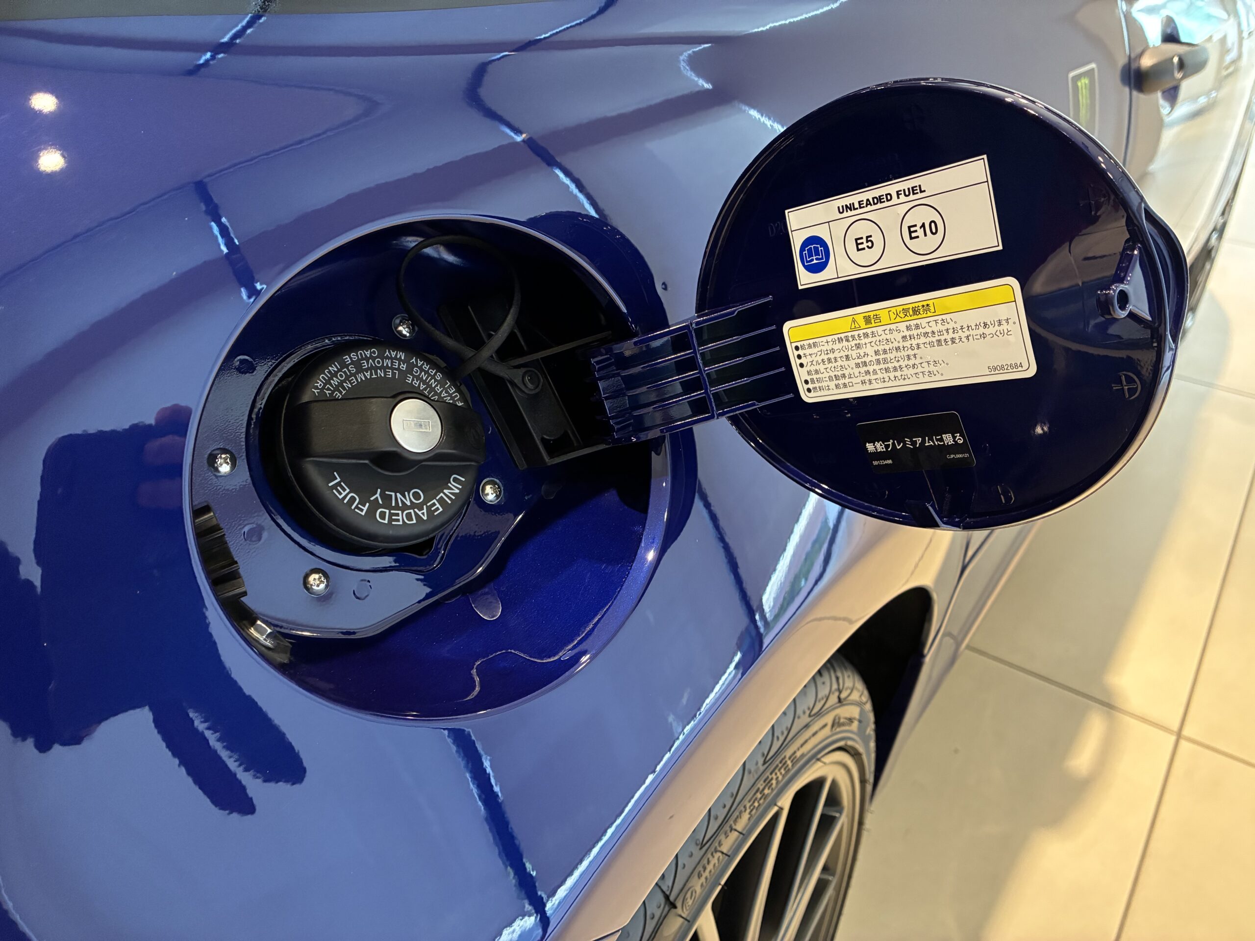 アバルト595モンスターエナジー ヤマハ