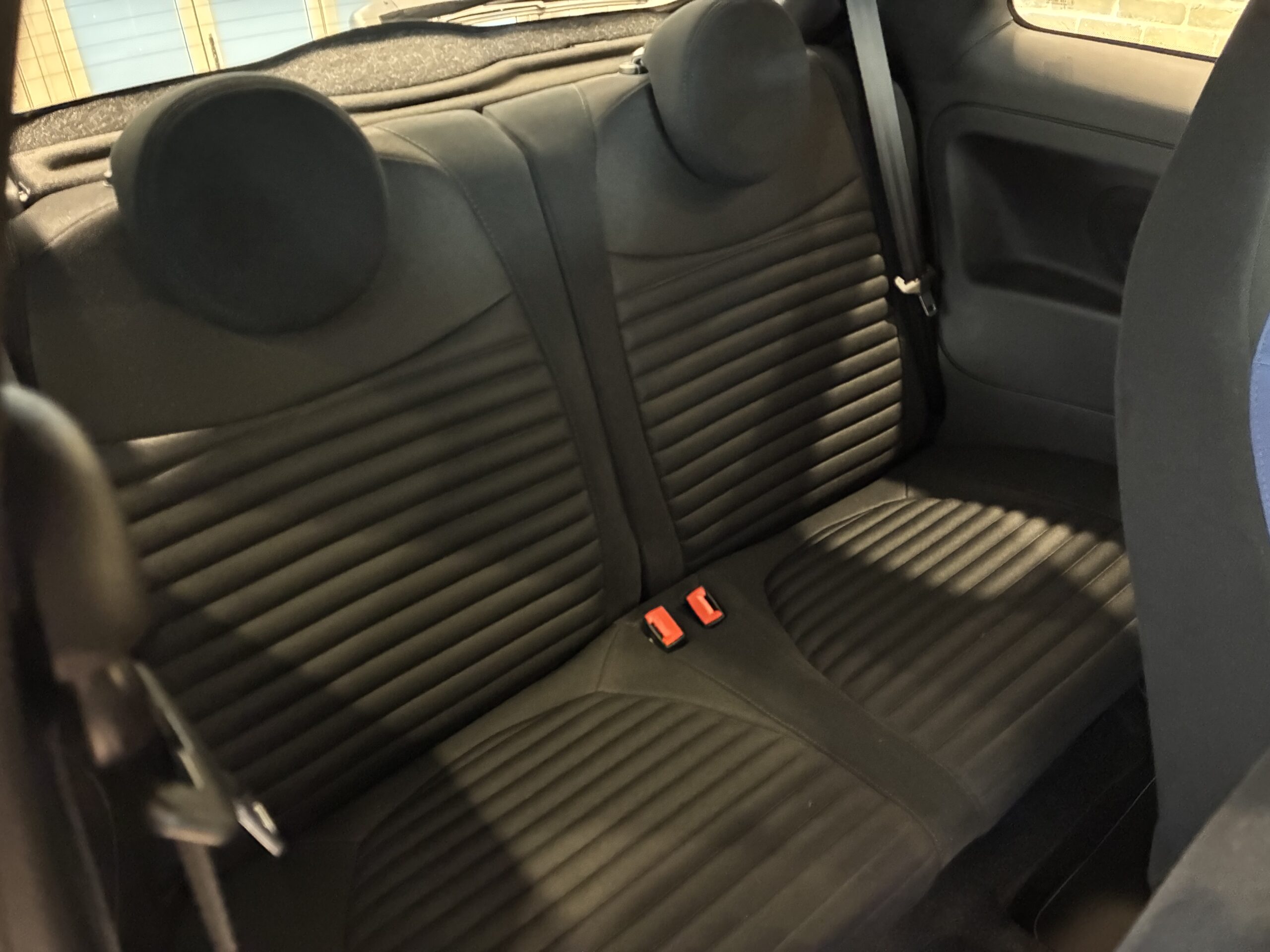 アバルト595モンスターエナジー ヤマハ