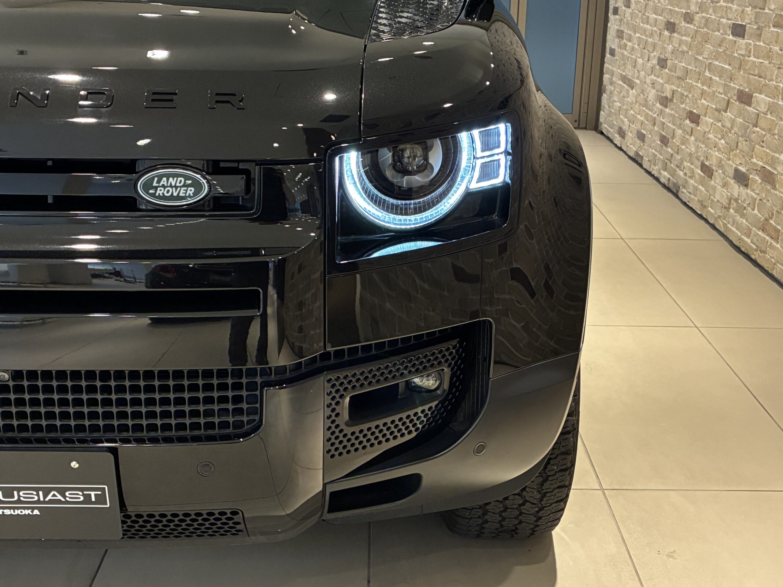 ランドローバーディフェンダー 110 S 3.0L D300 4WD