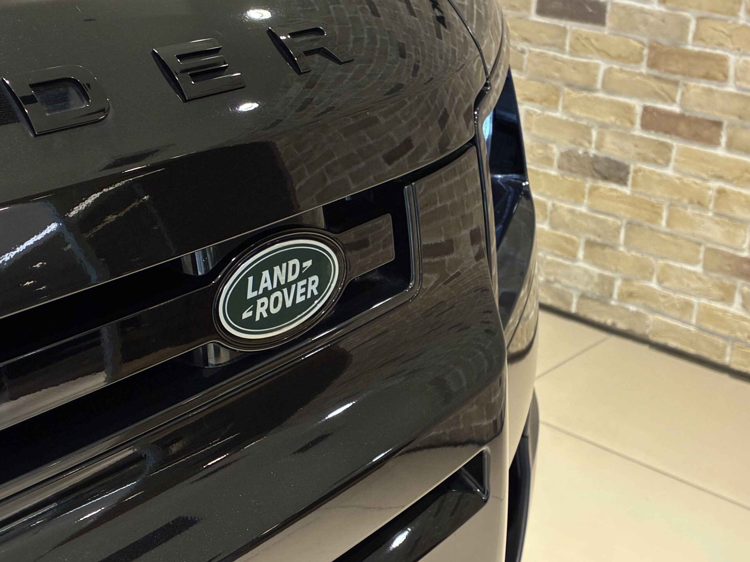 ランドローバーディフェンダー 110 S 3.0L D300 4WD