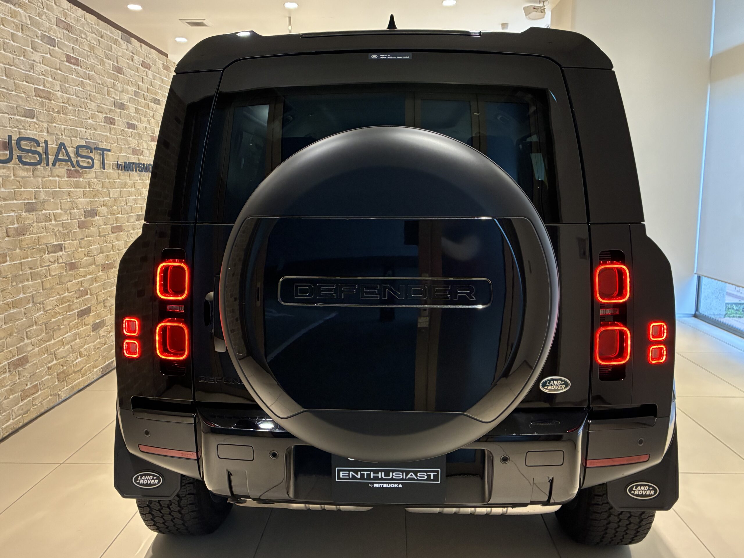 ランドローバーディフェンダー 110 S 3.0L D300 4WD