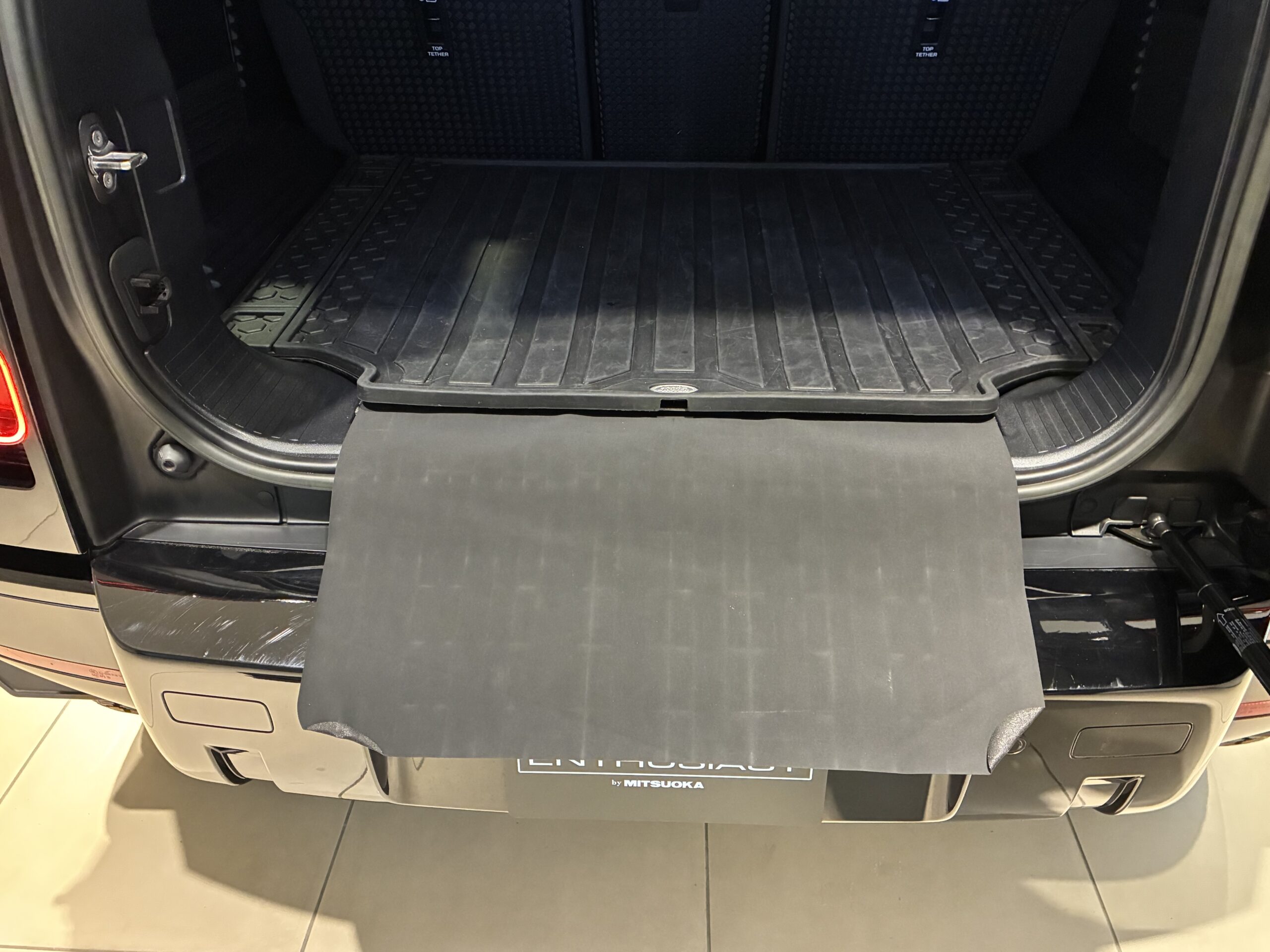 ランドローバーディフェンダー 110 S 3.0L D300 4WD