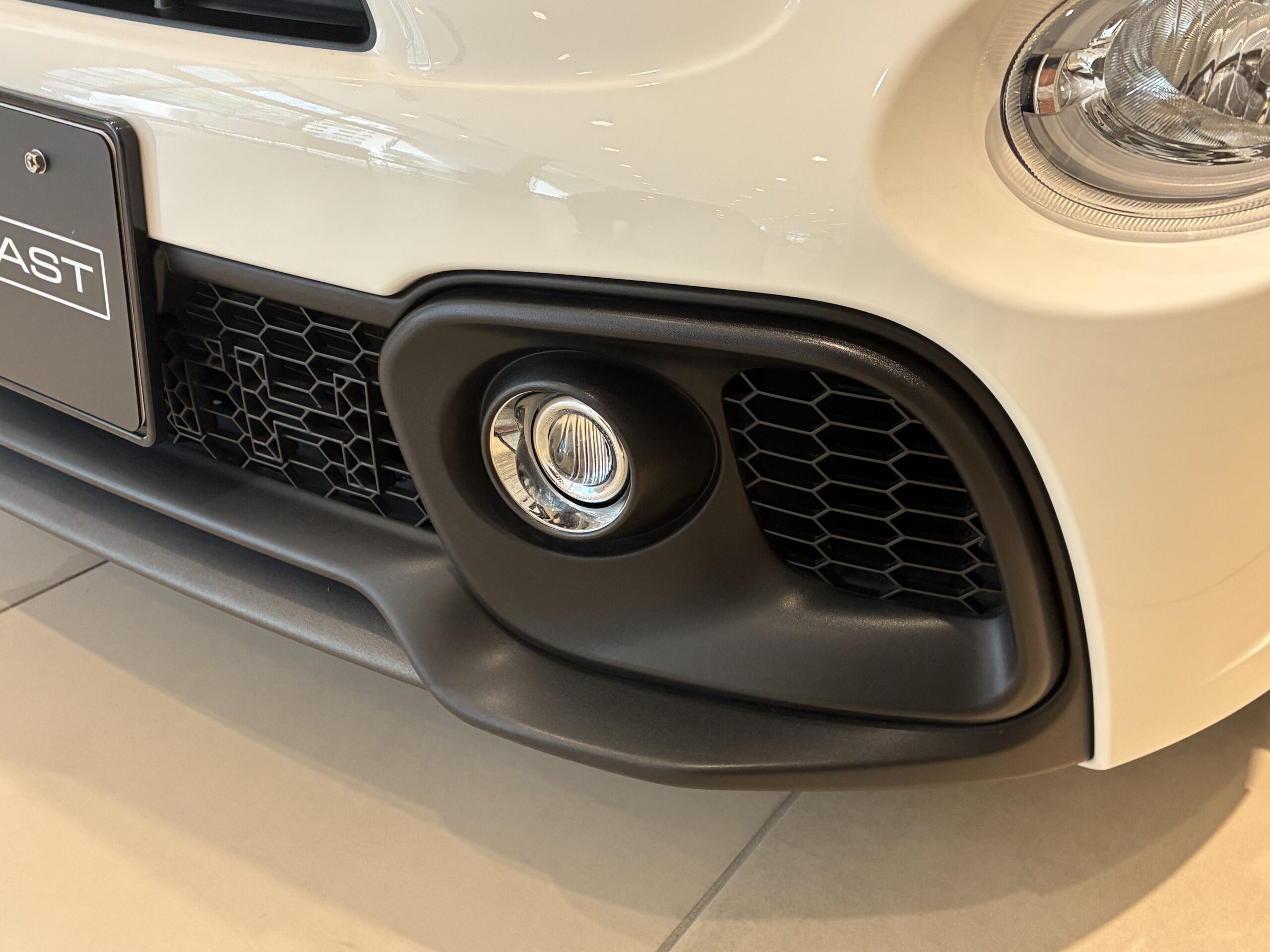 アバルト595　コンペティツィオーネ