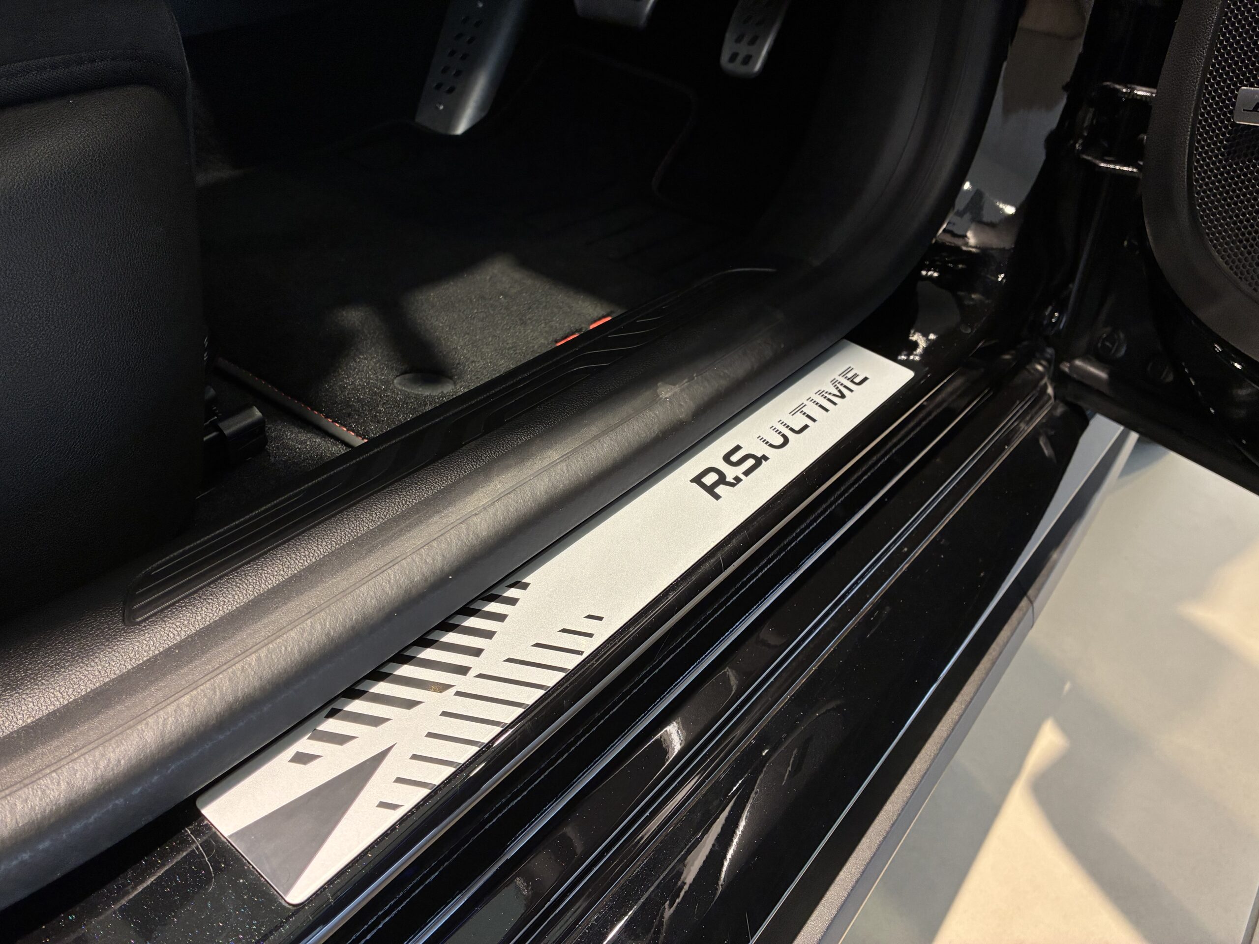 ルノー メガーヌ スポール ウルティム EDC