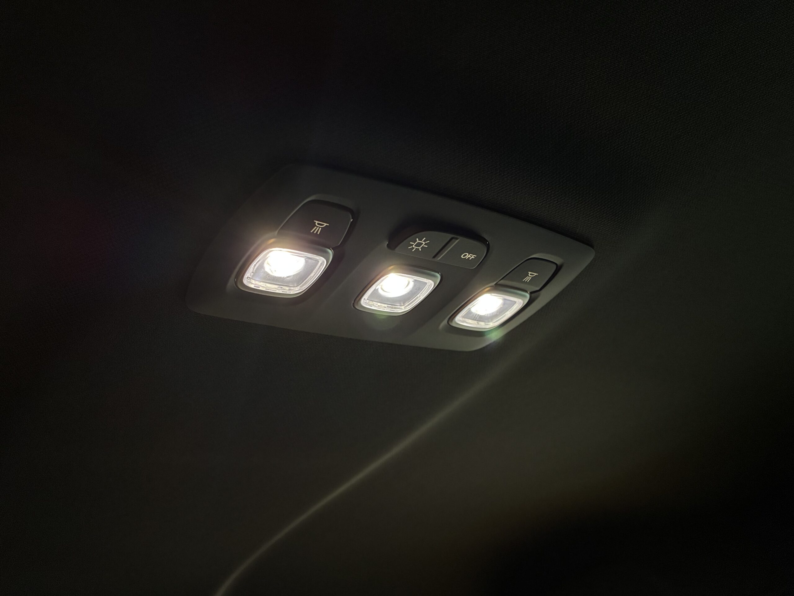 ルノー メガーヌ スポール ウルティム EDC