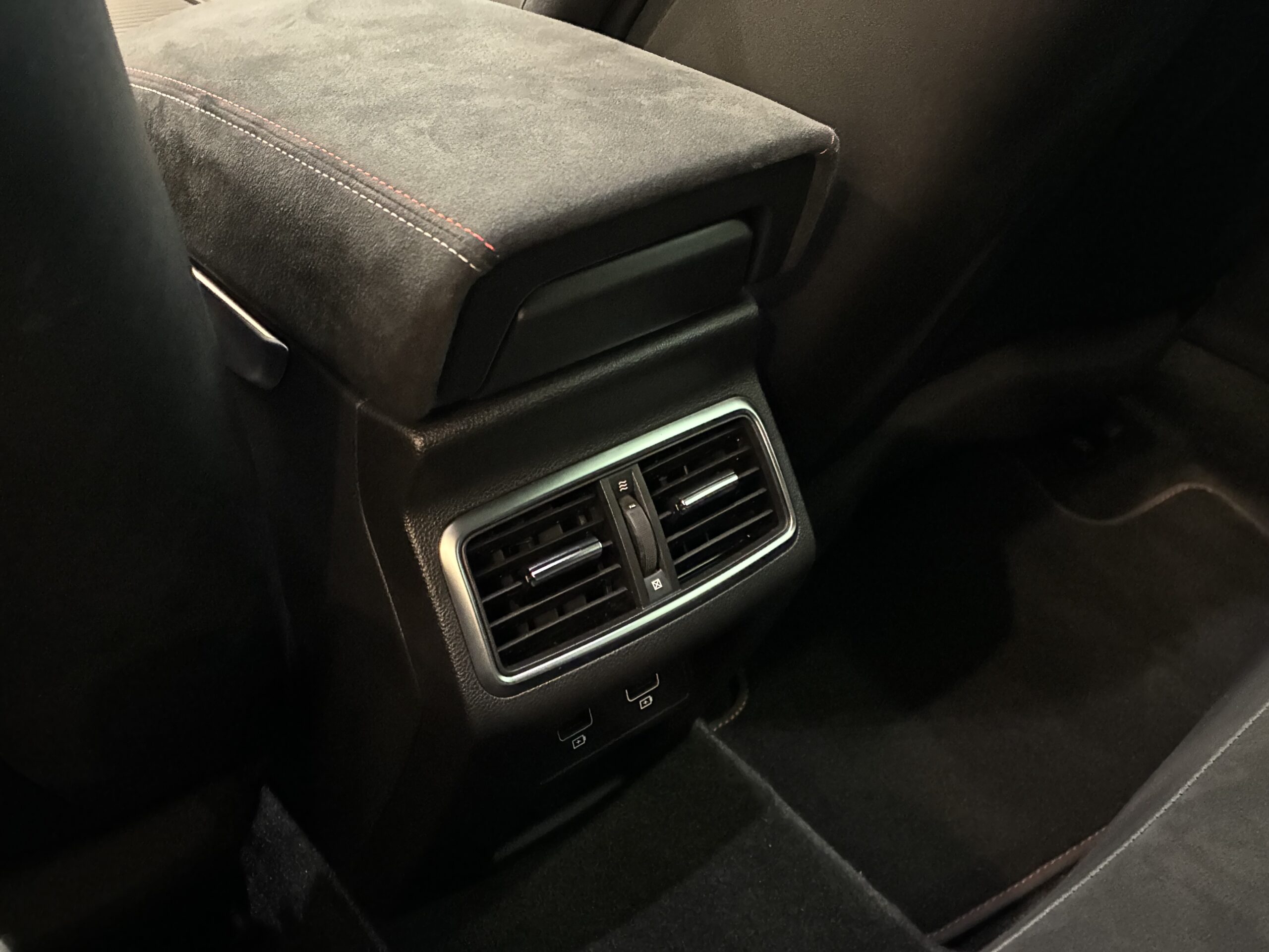 ルノー メガーヌ スポール ウルティム EDC