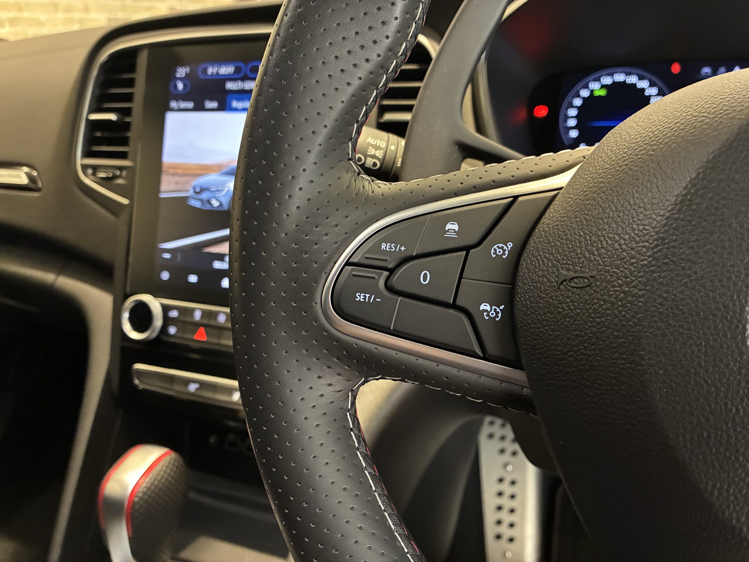 ルノー メガーヌ スポール ウルティム EDC