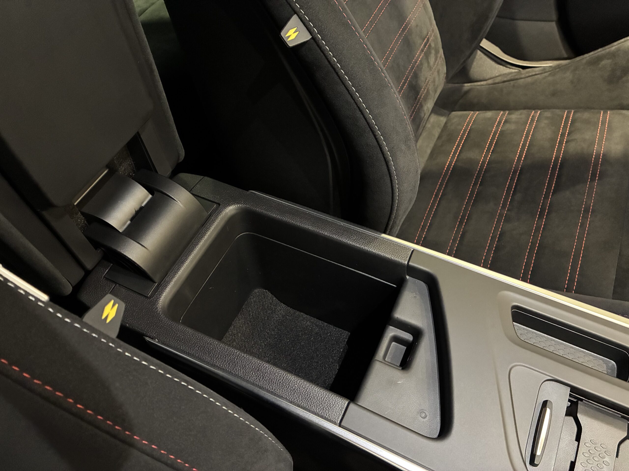 ルノー メガーヌ スポール ウルティム EDC