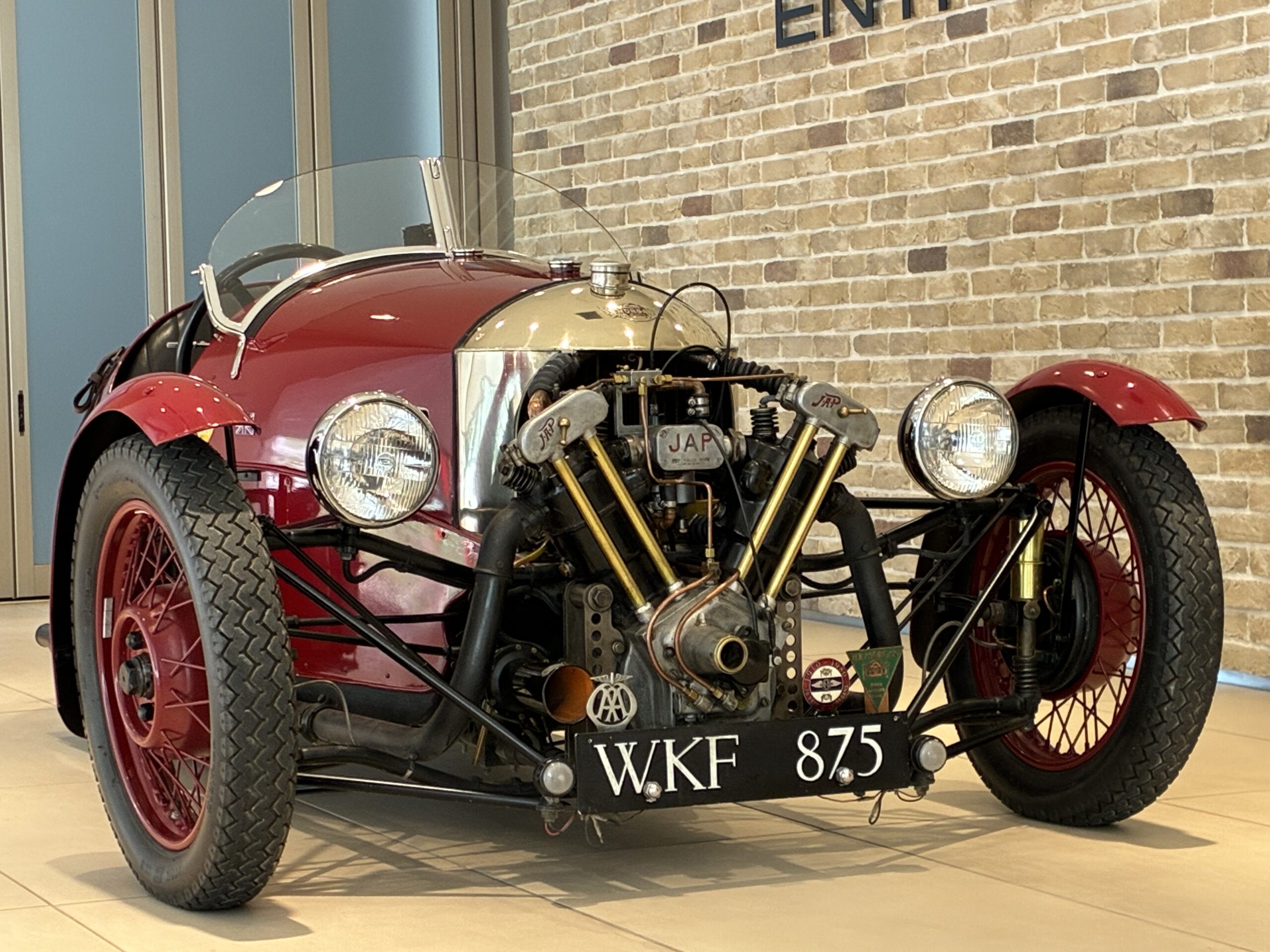 モーガンスリーホイラー　スーパースポーツ