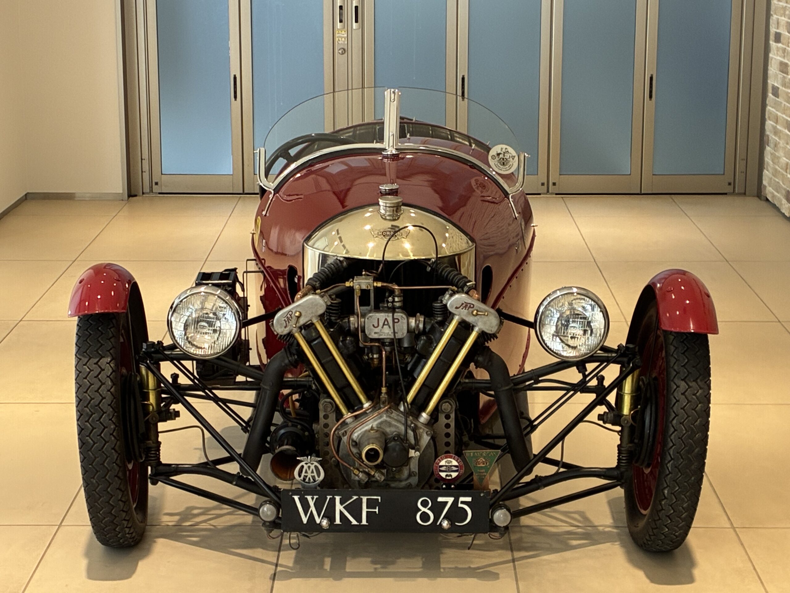 モーガンスリーホイラー　スーパースポーツ