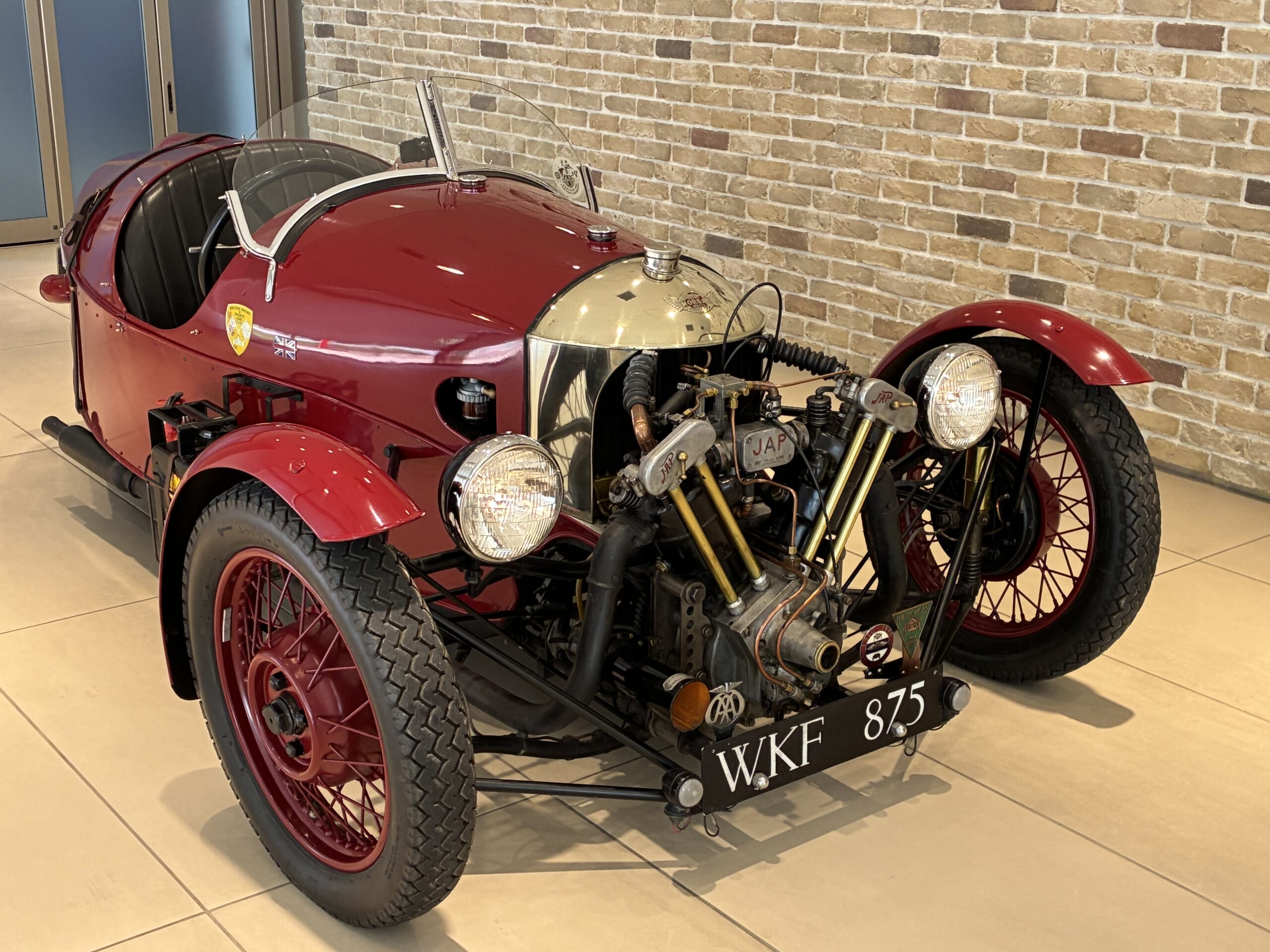 モーガンスリーホイラー　スーパースポーツ