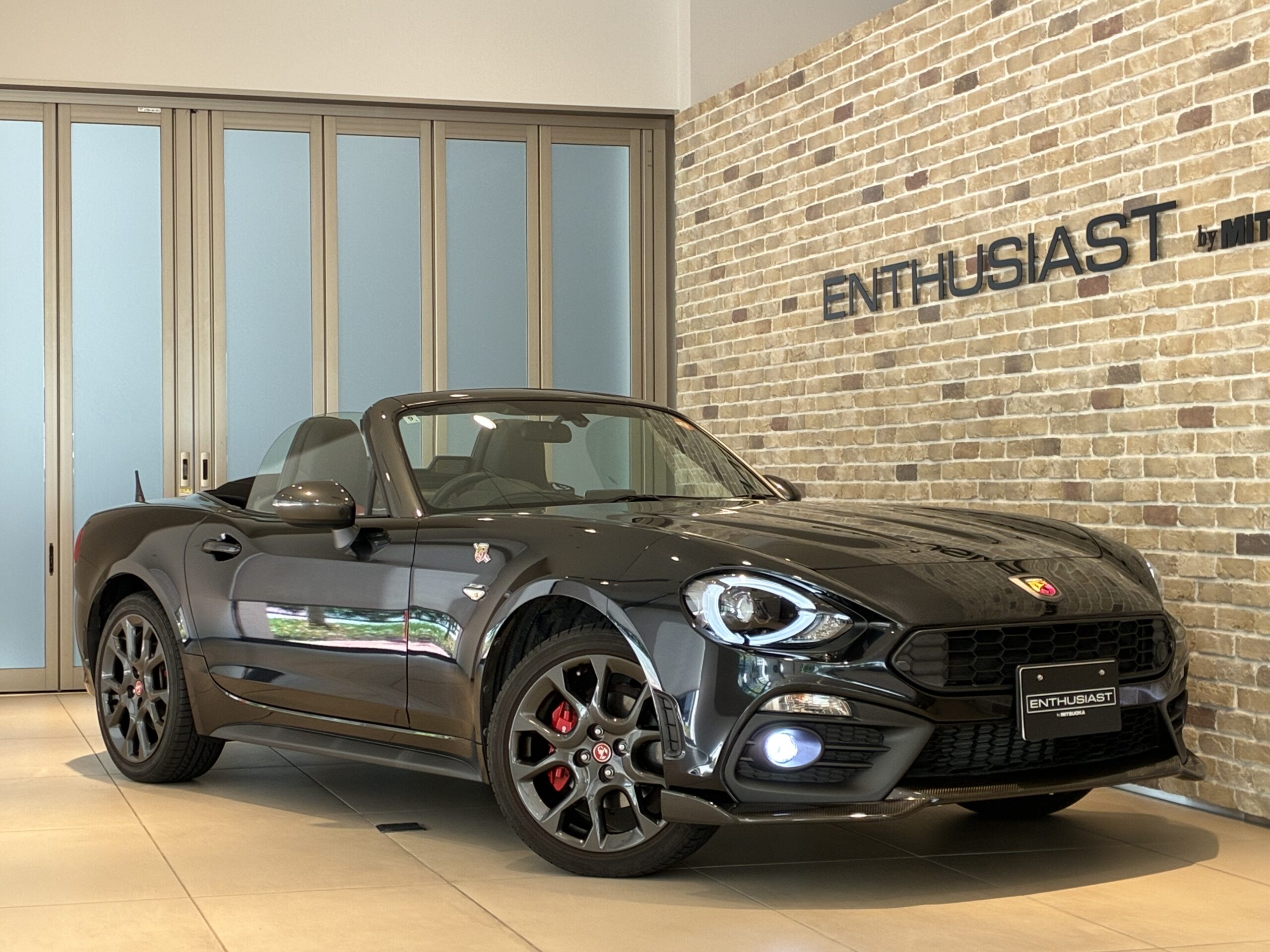 アバルト124スパイダー