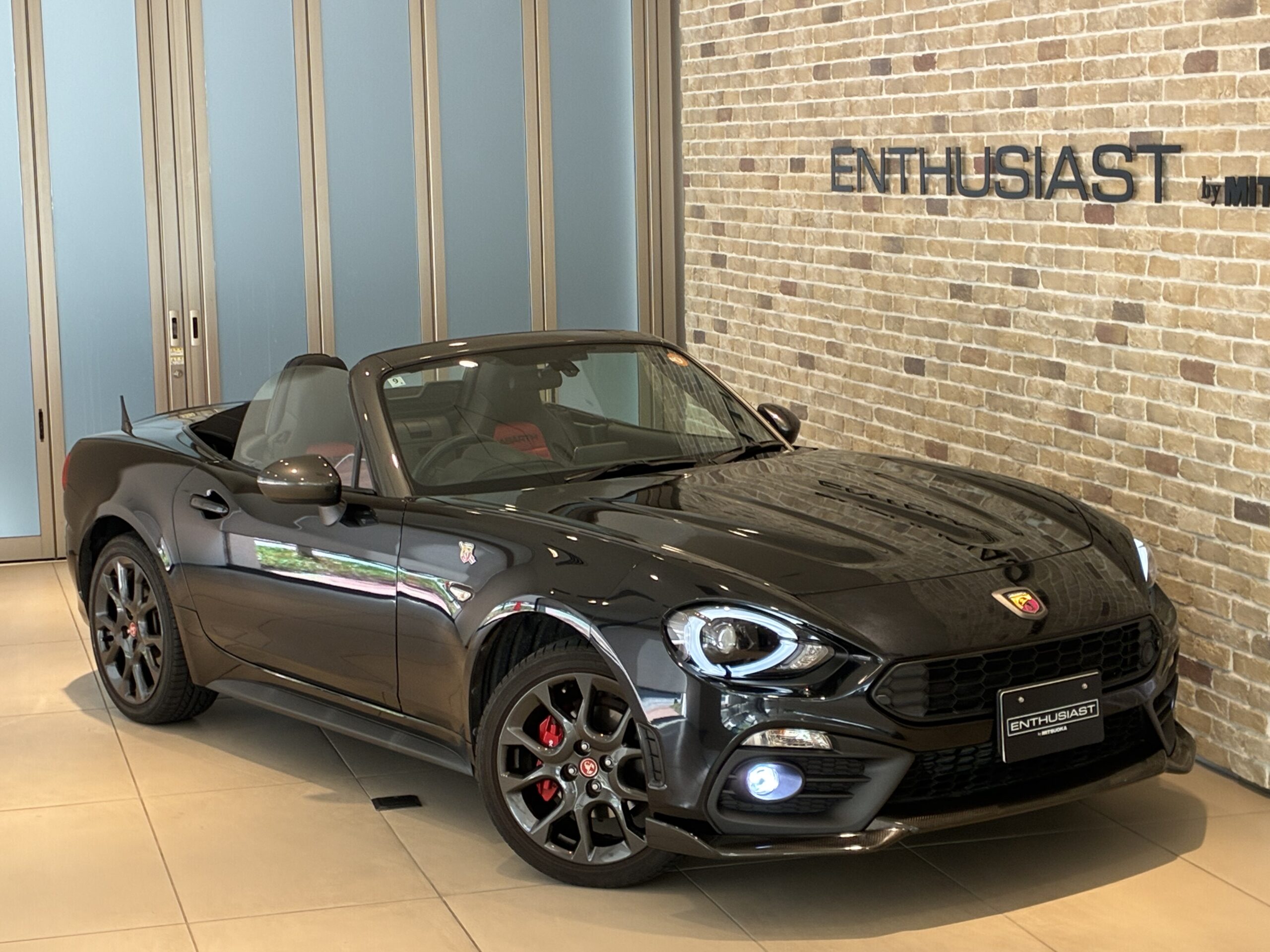 アバルト124スパイダー