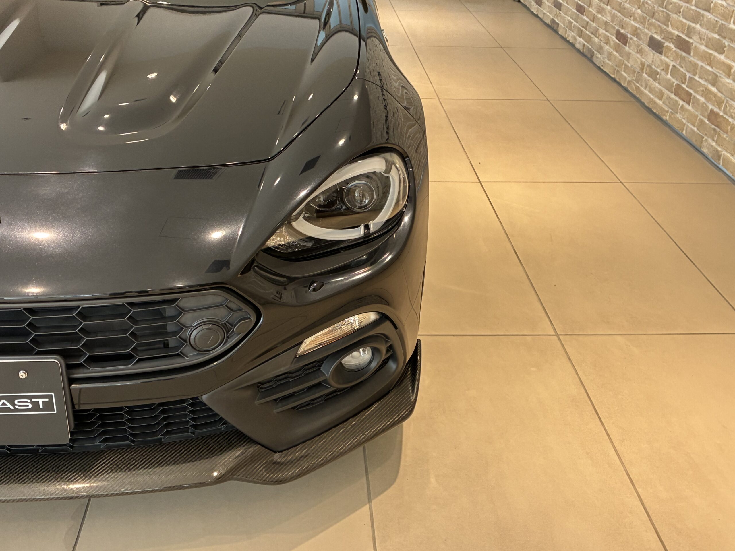 アバルト124スパイダー