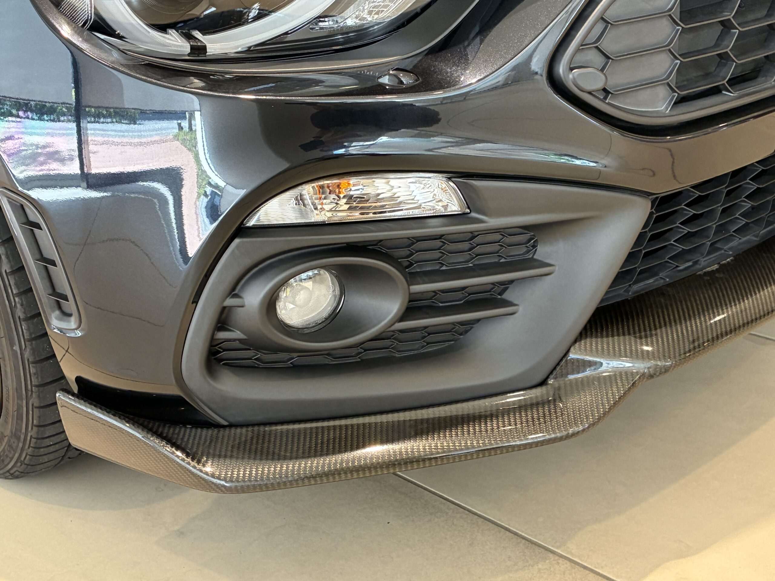 アバルト124スパイダー