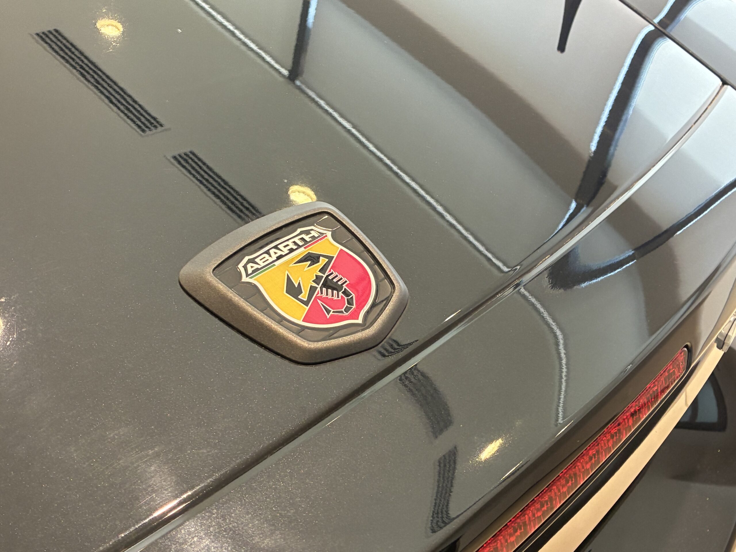 アバルト124スパイダー