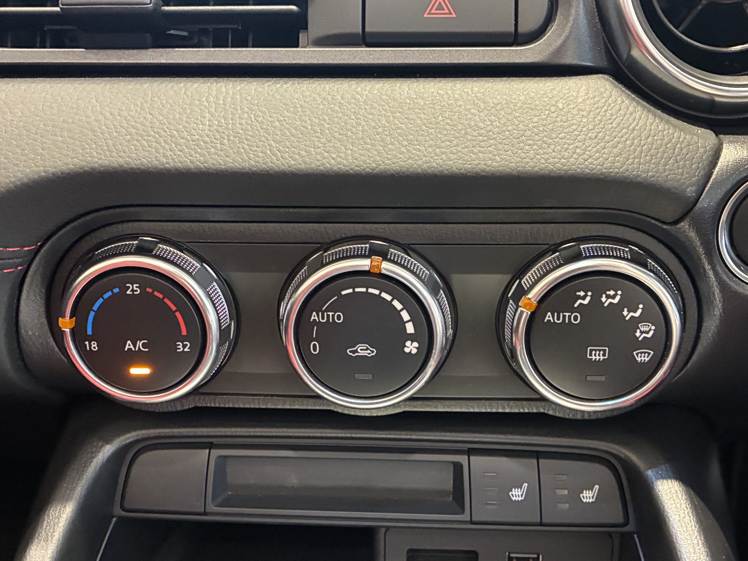 アバルト124スパイダー