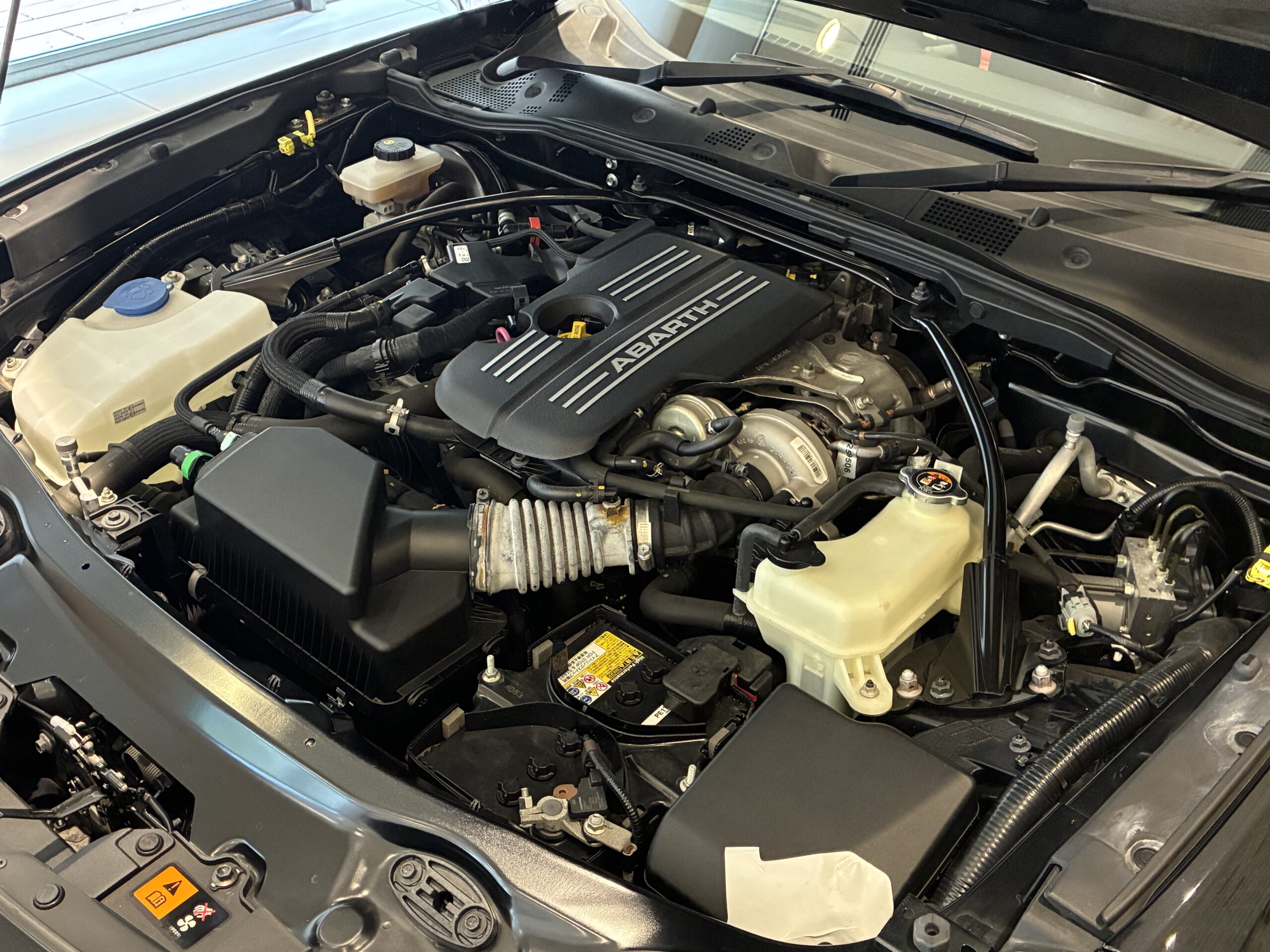 アバルト124スパイダー