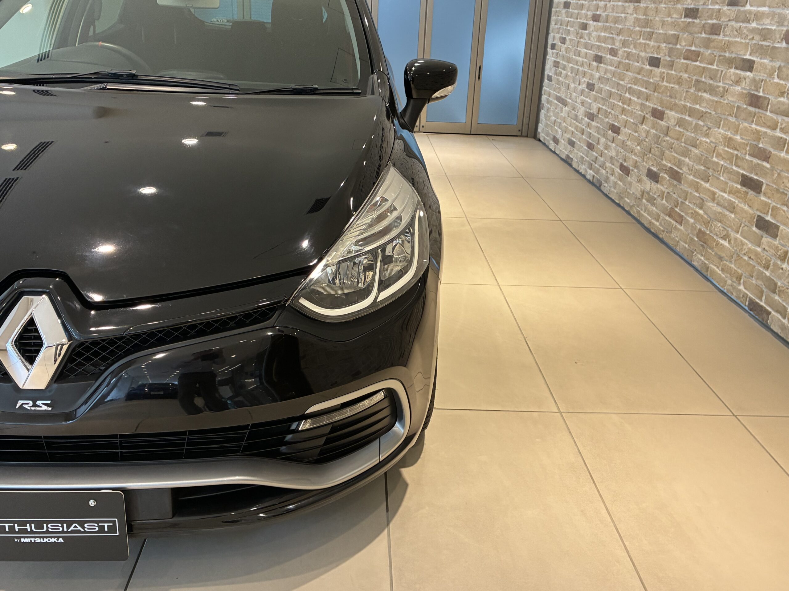 ルノー・ルーテシア・スポール シャシー スポール