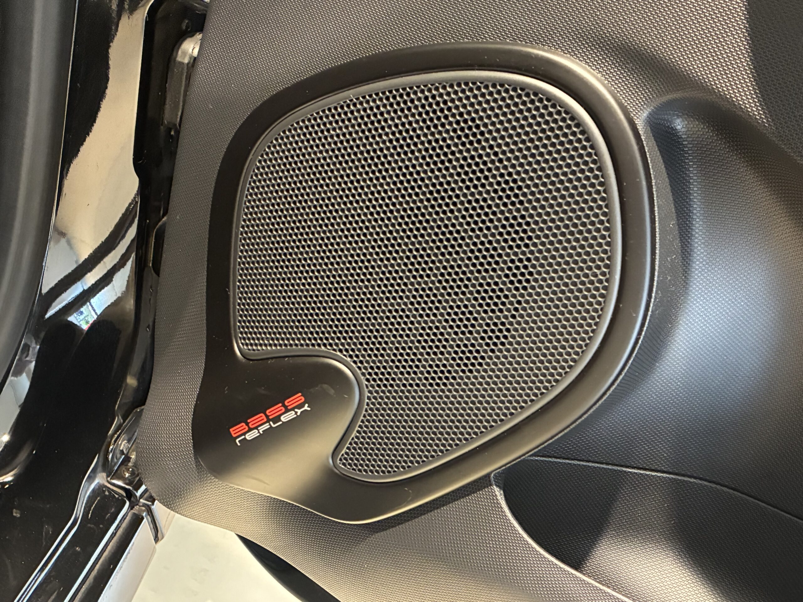 ルノー・ルーテシア・スポール シャシー スポール