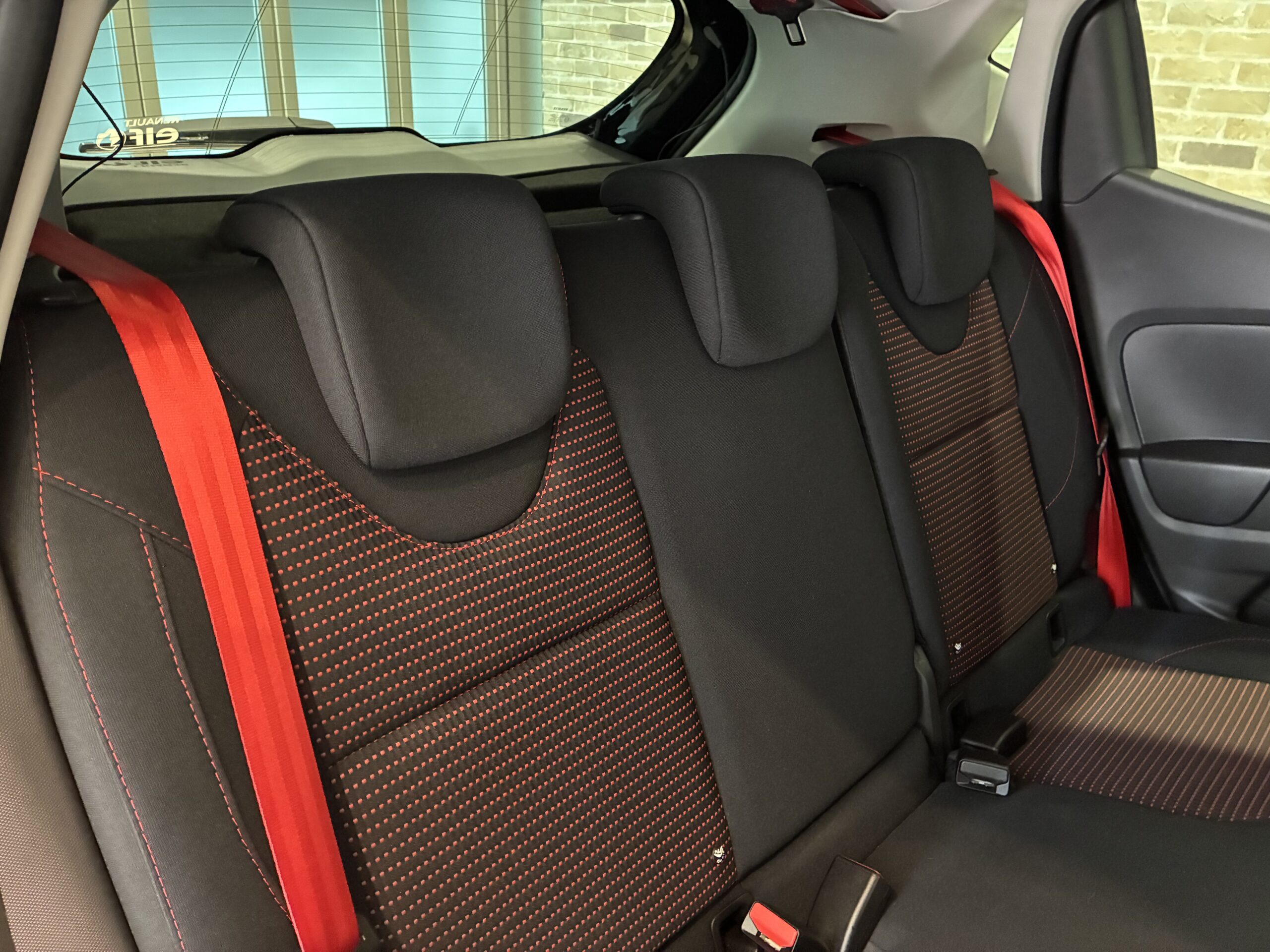 ルノー・ルーテシア・スポール シャシー スポール