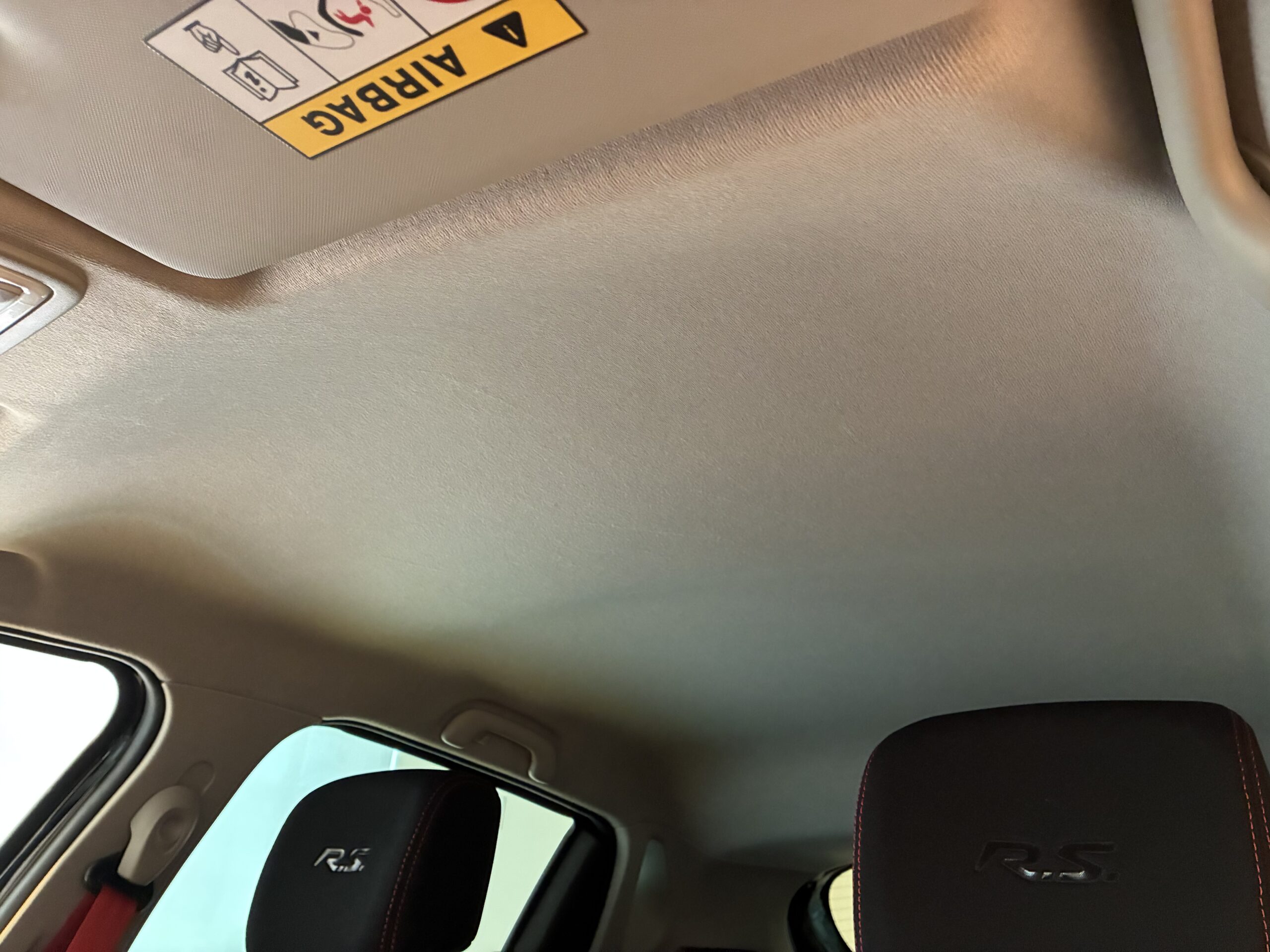 ルノー・ルーテシア・スポール シャシー スポール