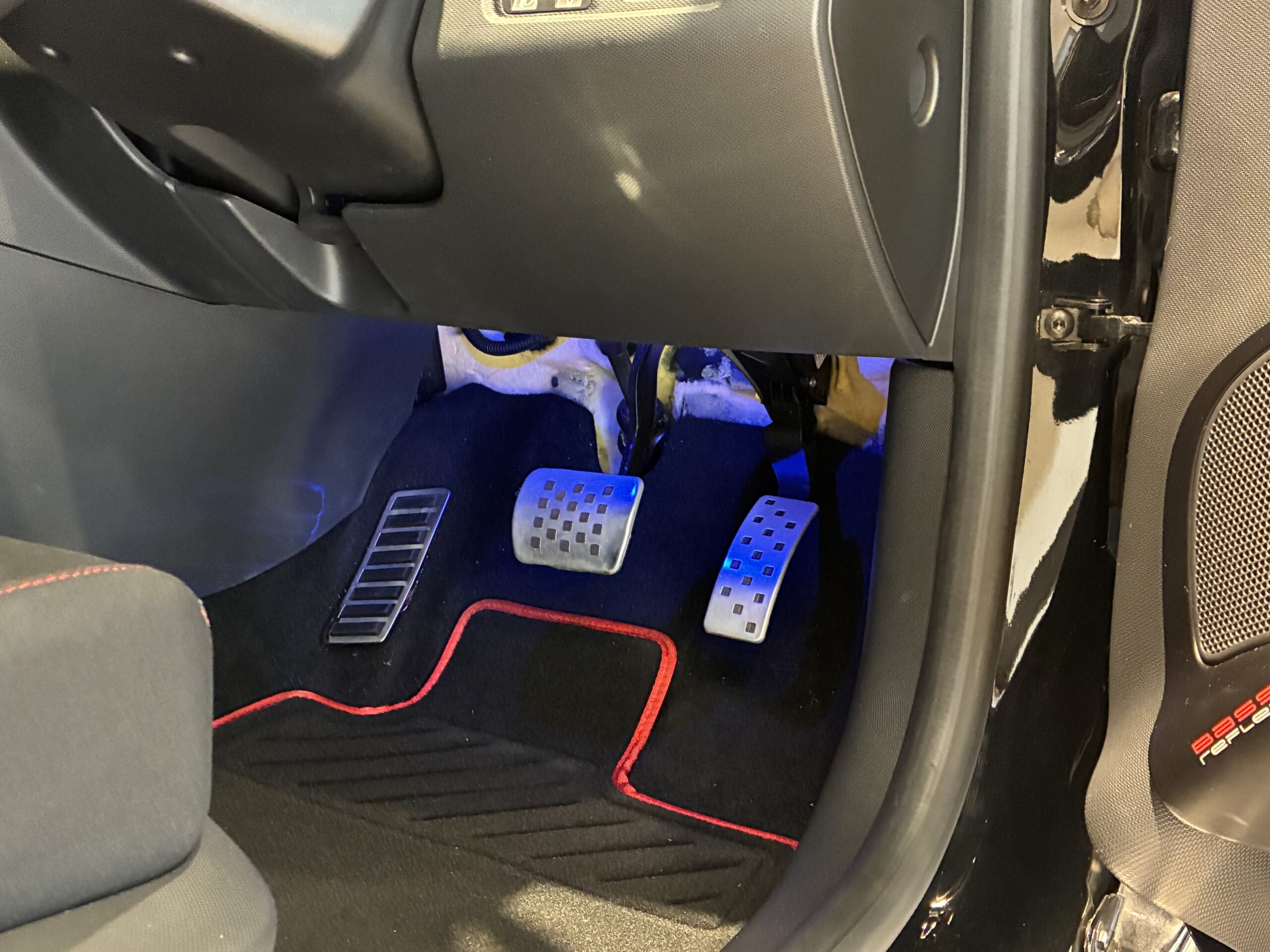 ルノー・ルーテシア・スポール シャシー スポール