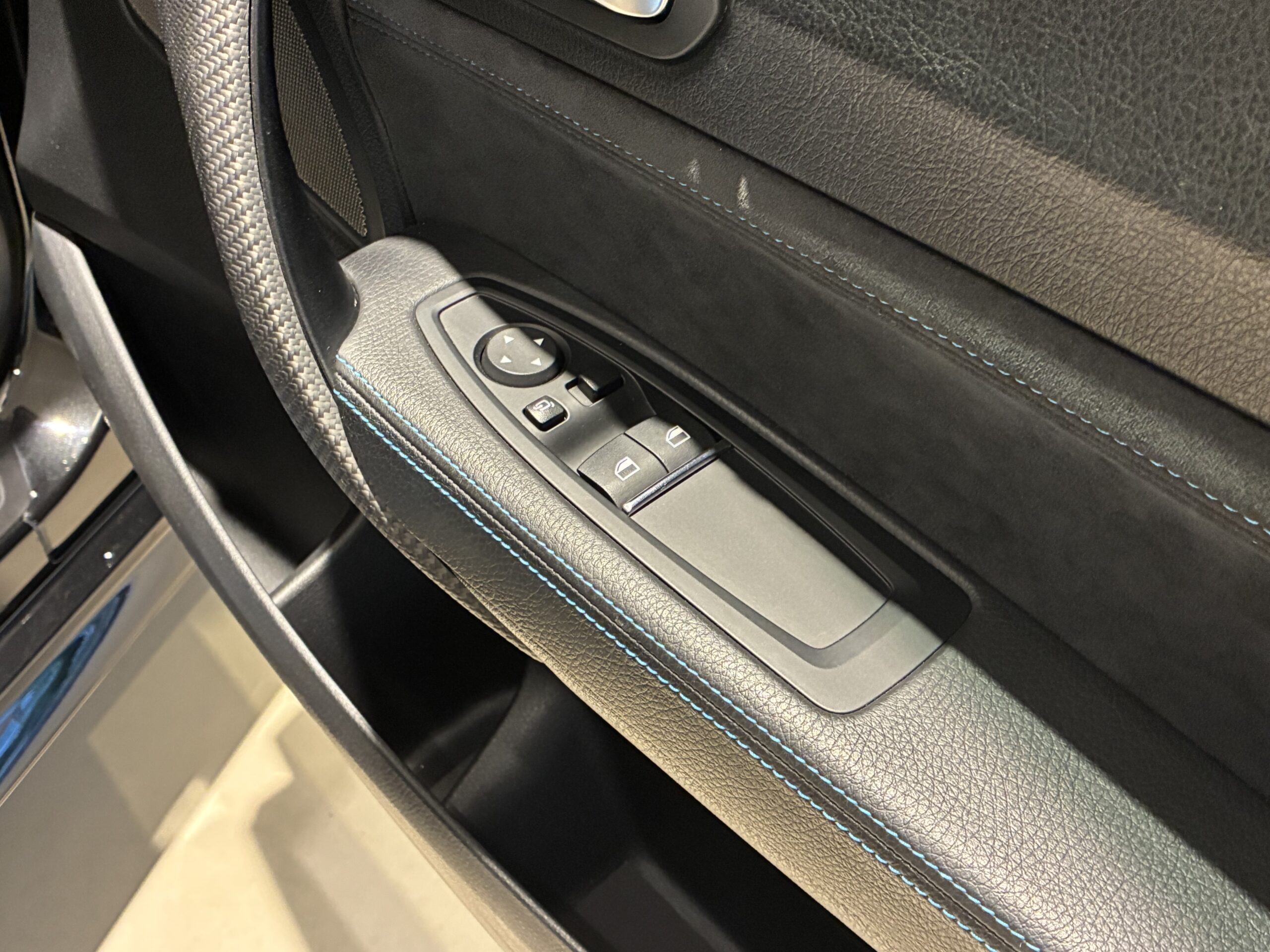 BMW　M2コンペティション　M DCTドライブロジック