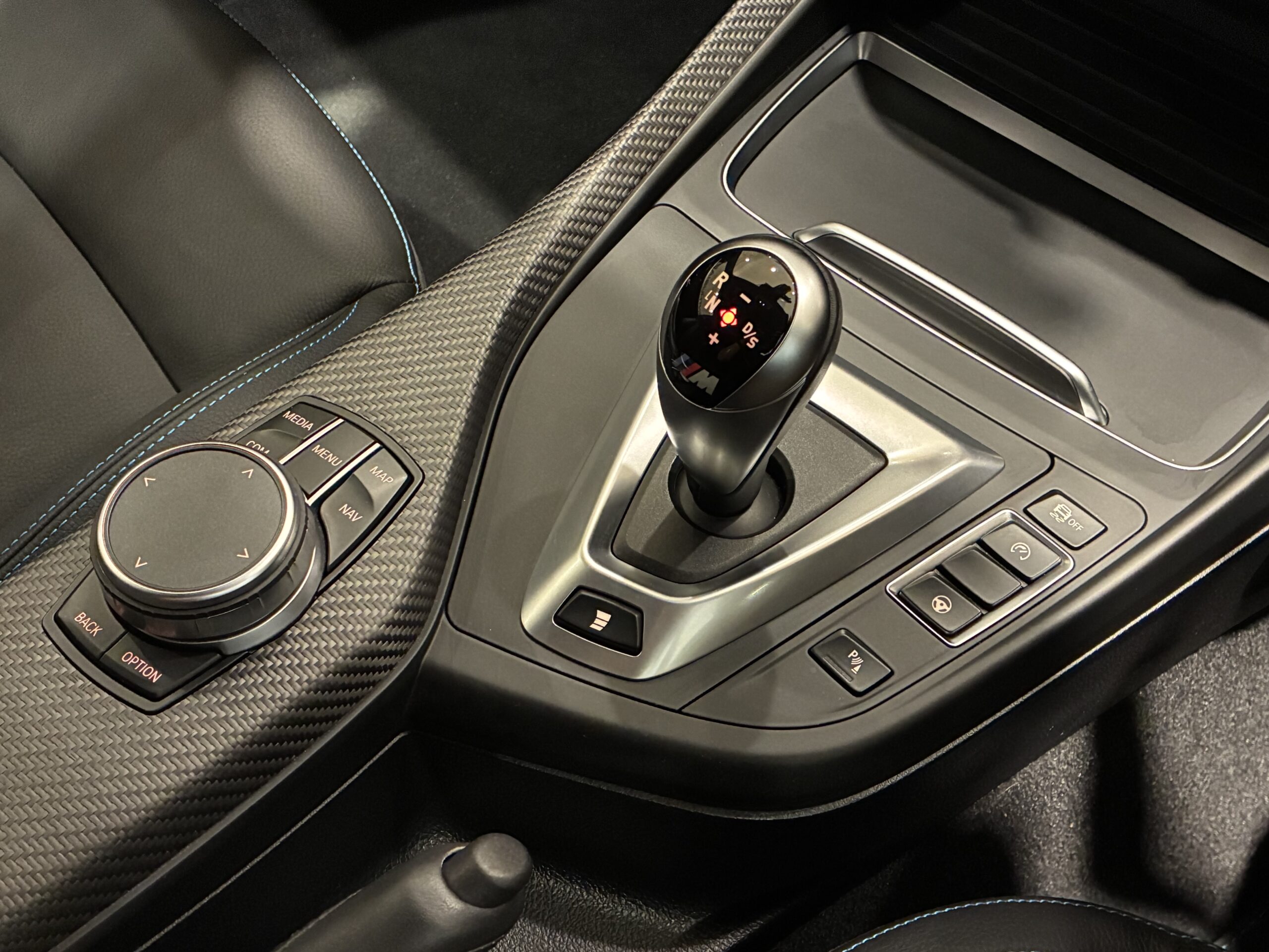 BMW　M2コンペティション　M DCTドライブロジック