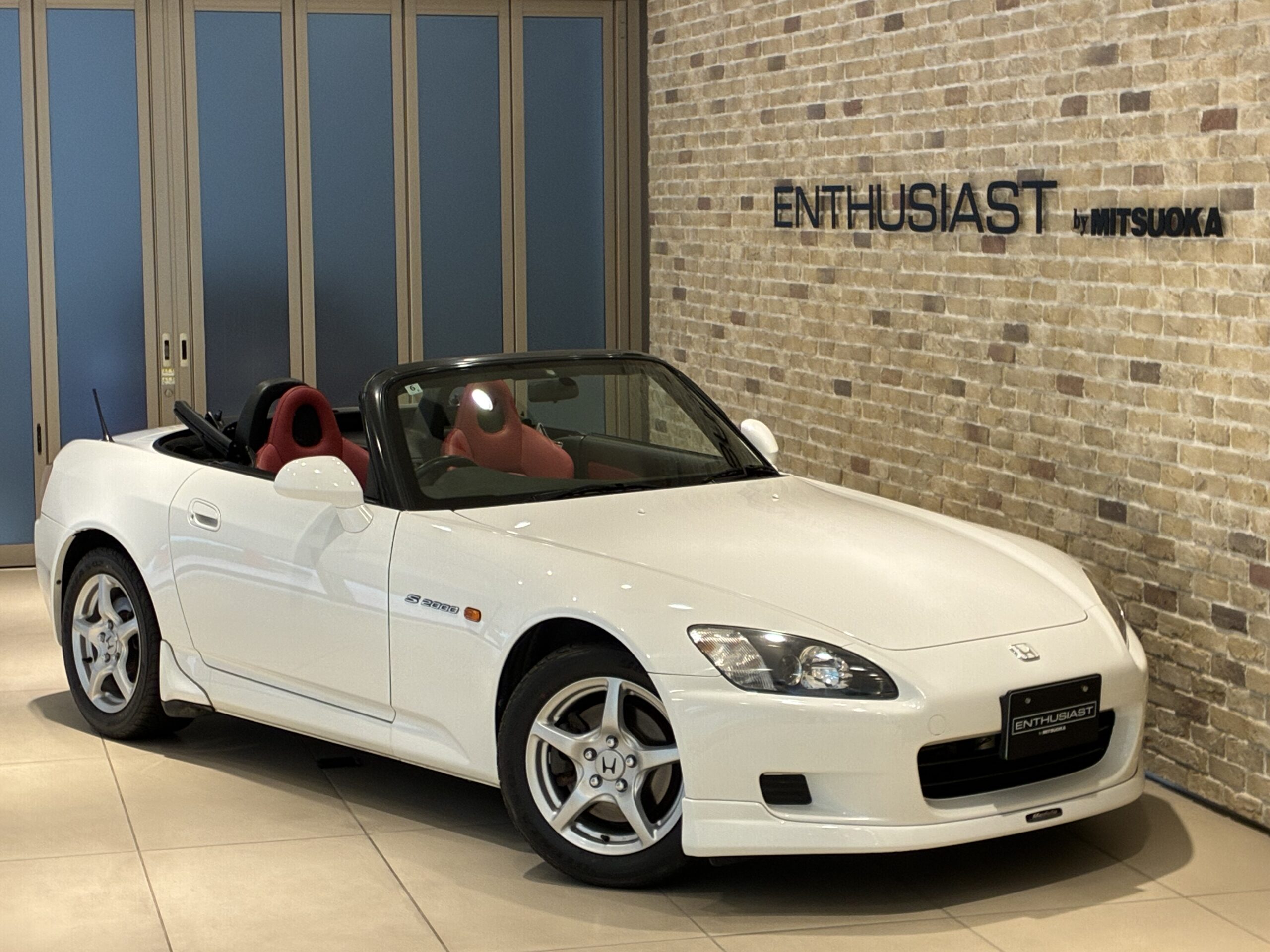 S2000