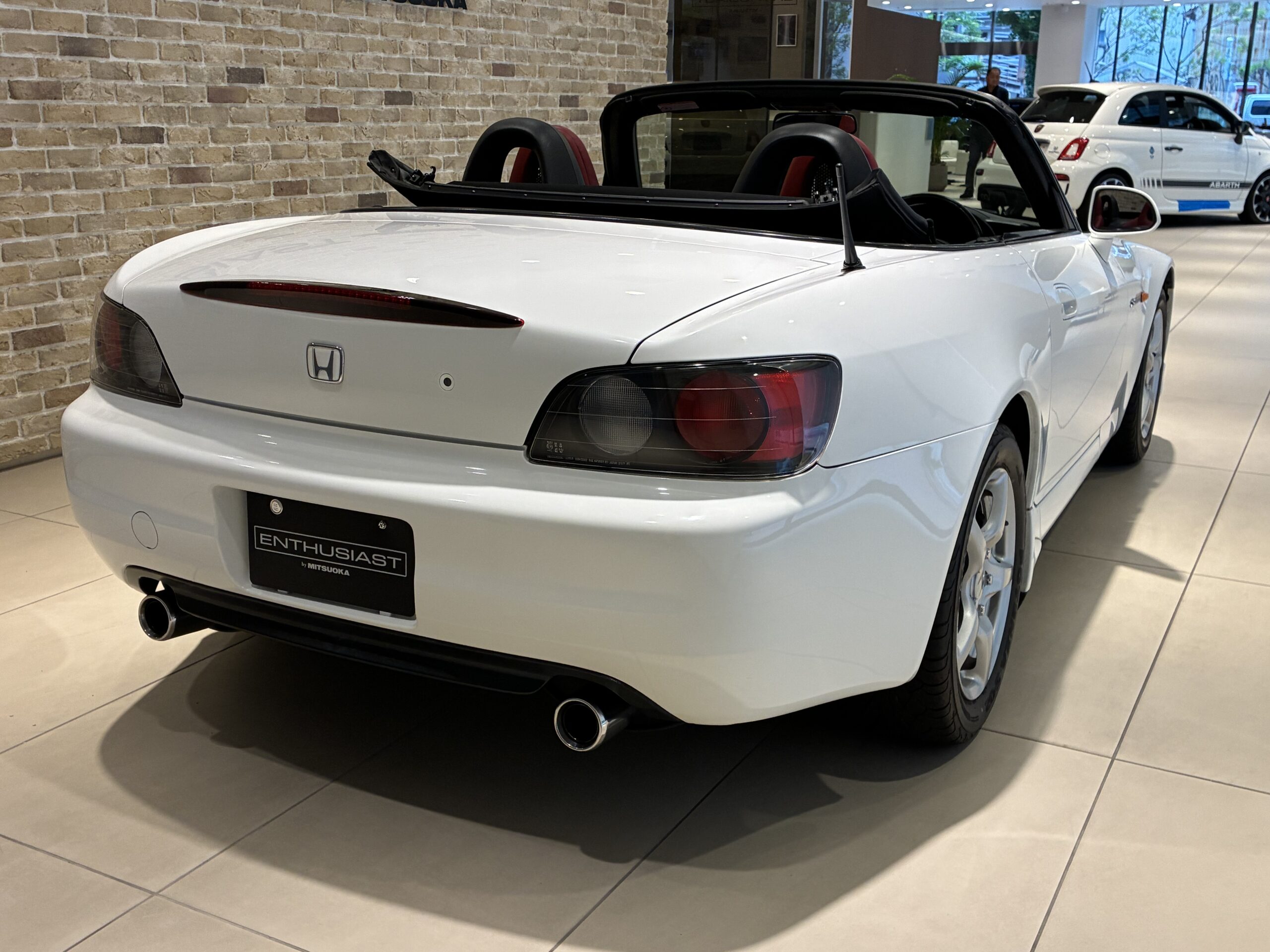 S2000