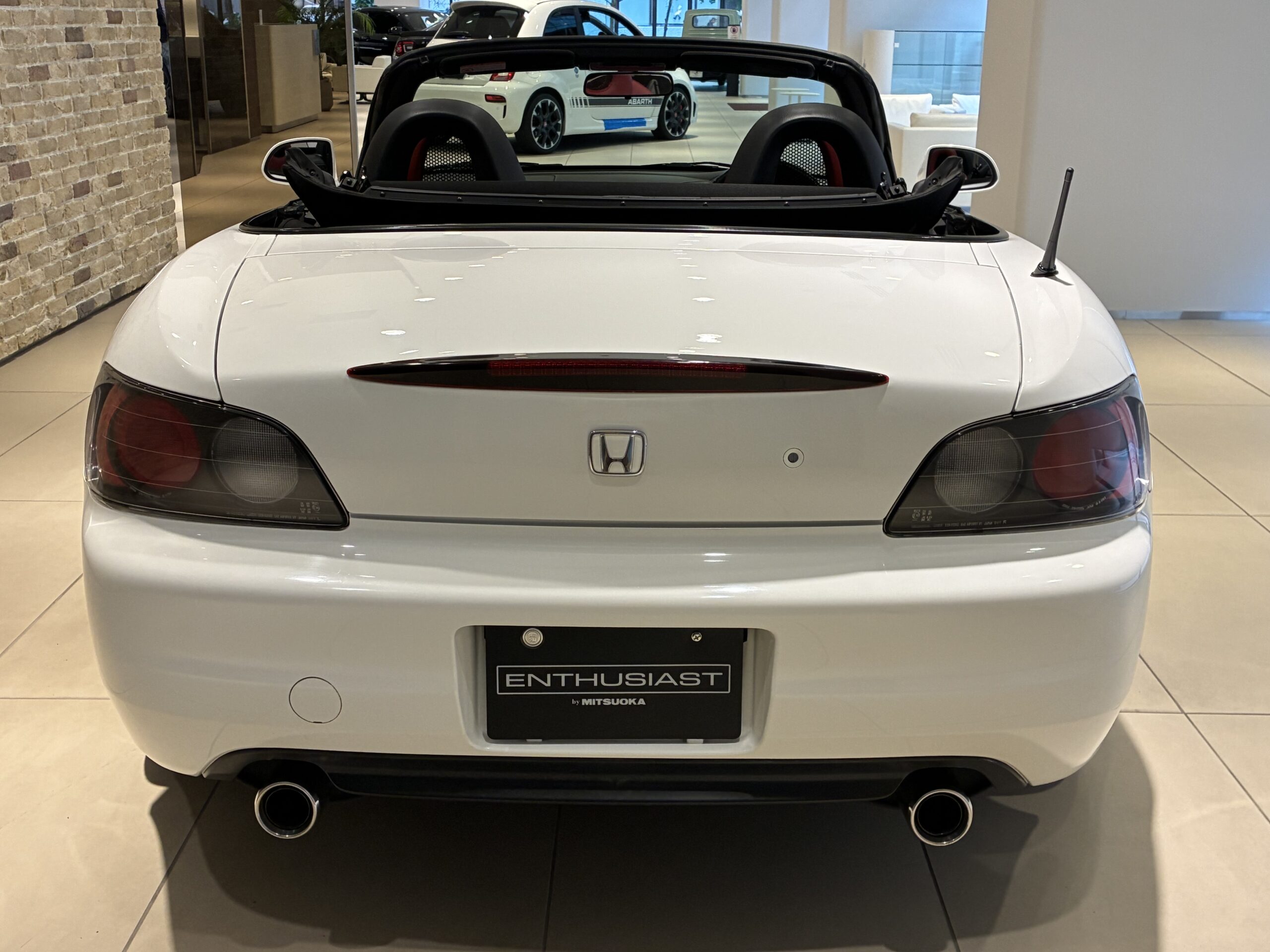 S2000