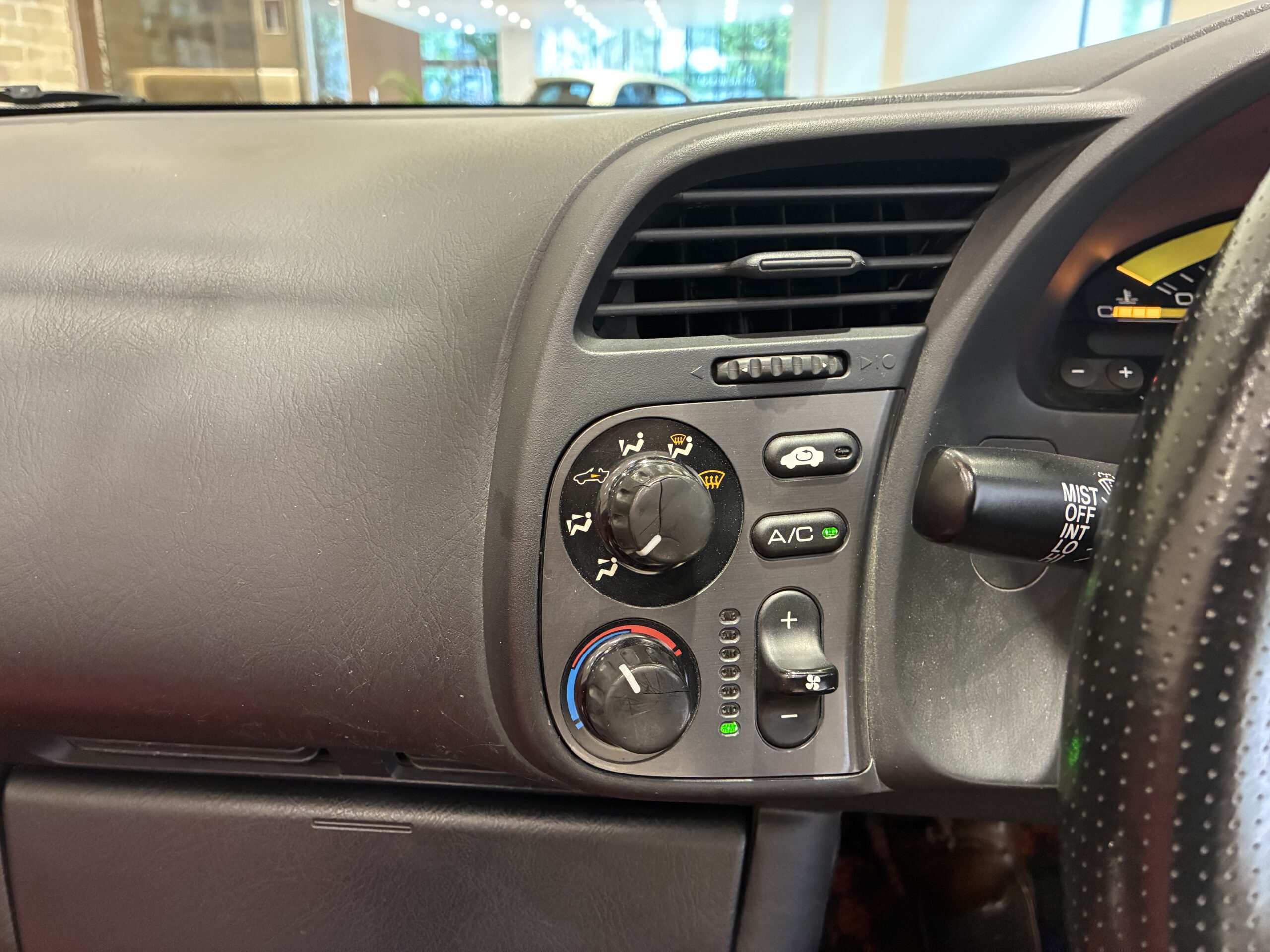 S2000