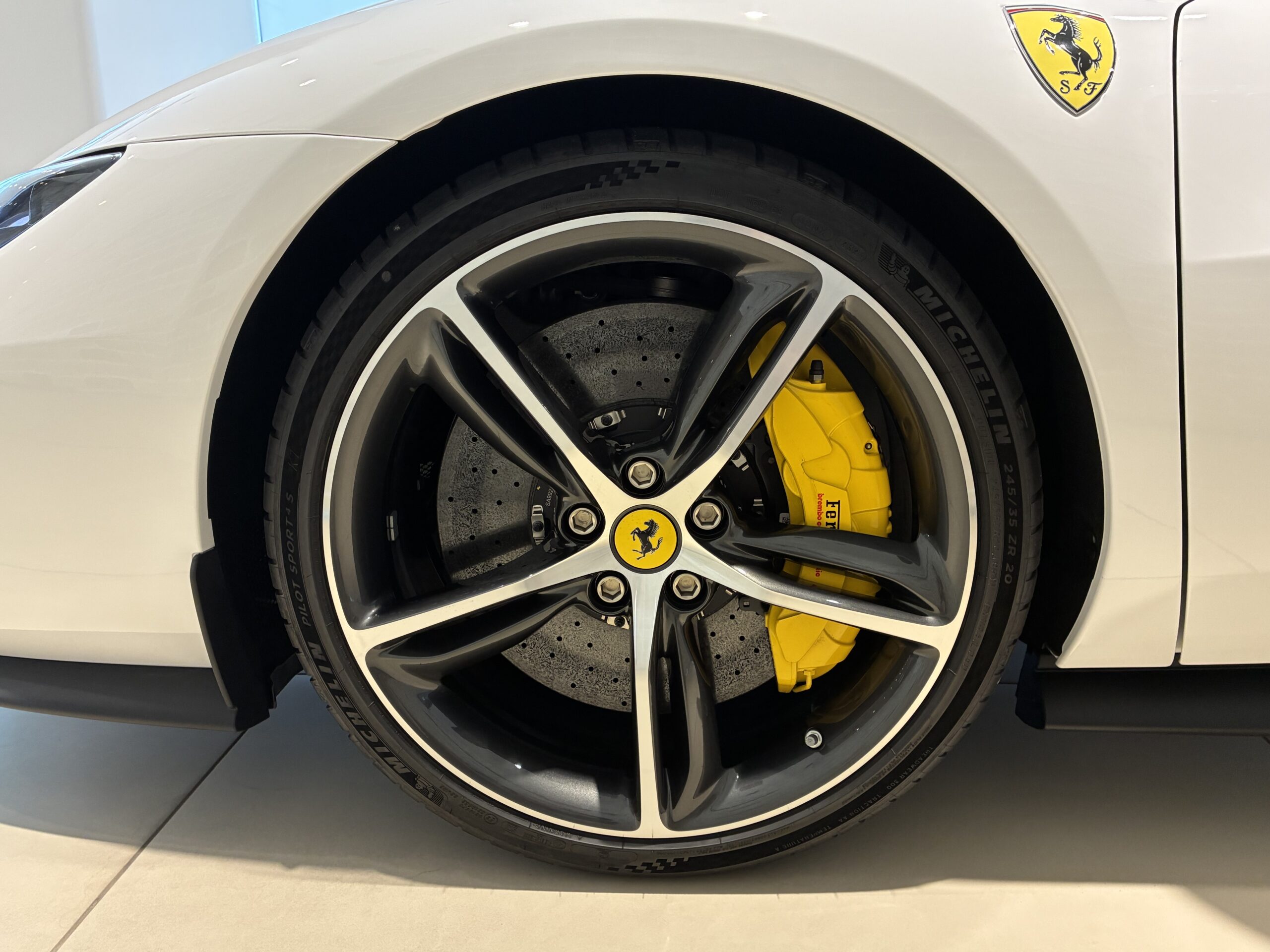 フェラーリ296GTS F1 DCT 左H