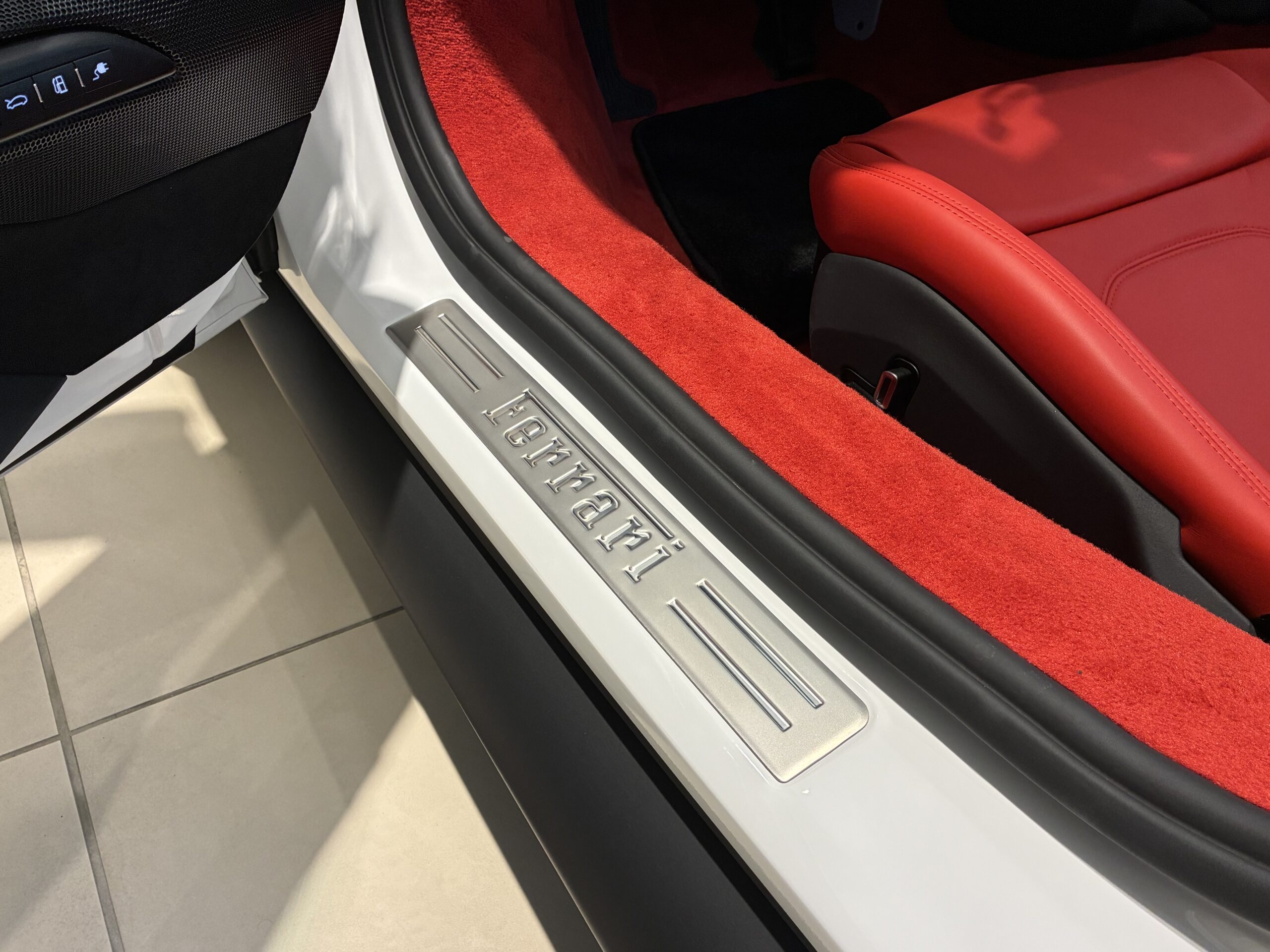 フェラーリ296GTS F1 DCT 左H