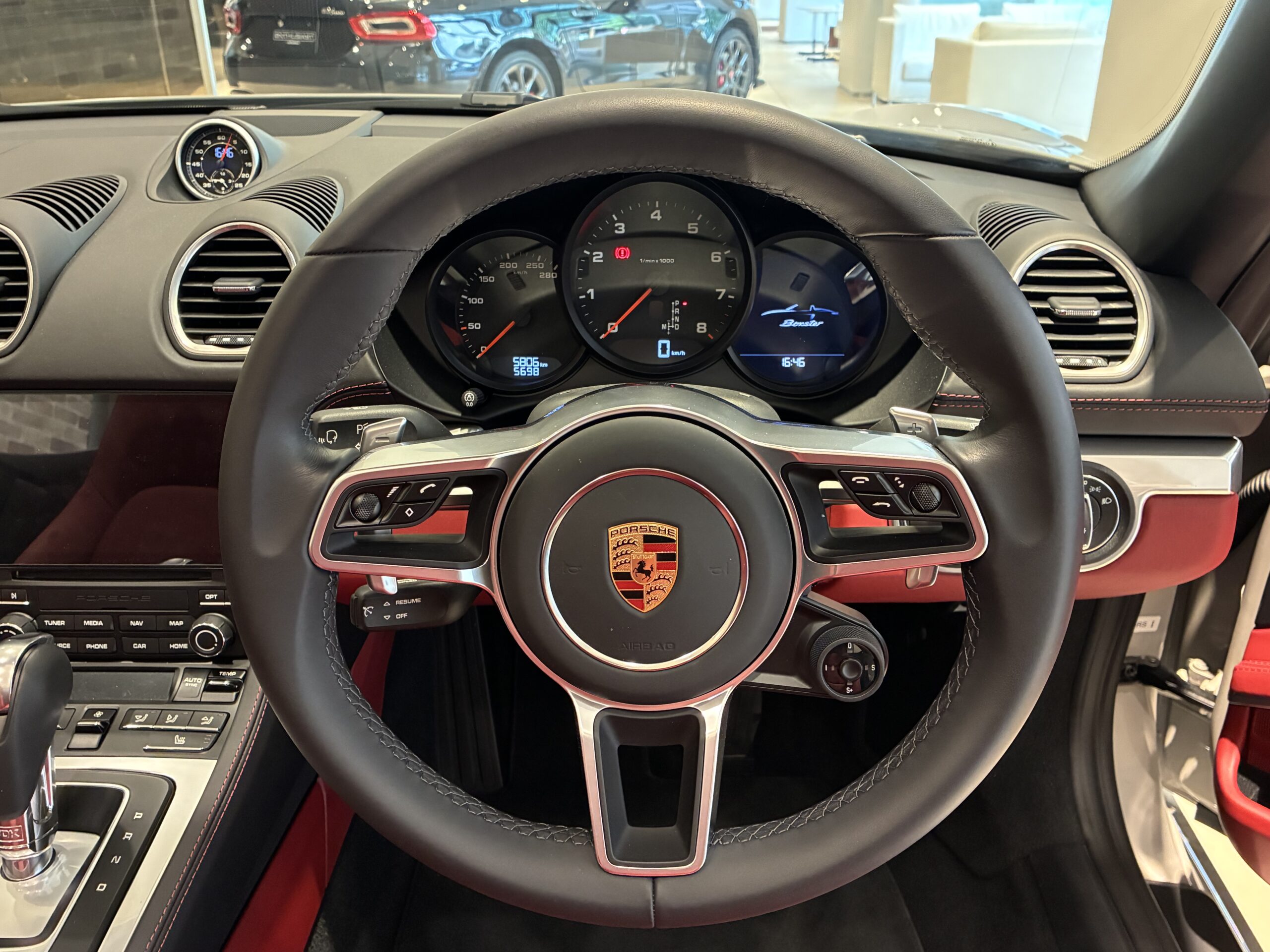 ポルシェ718ボクスター スタイル エディションPDK