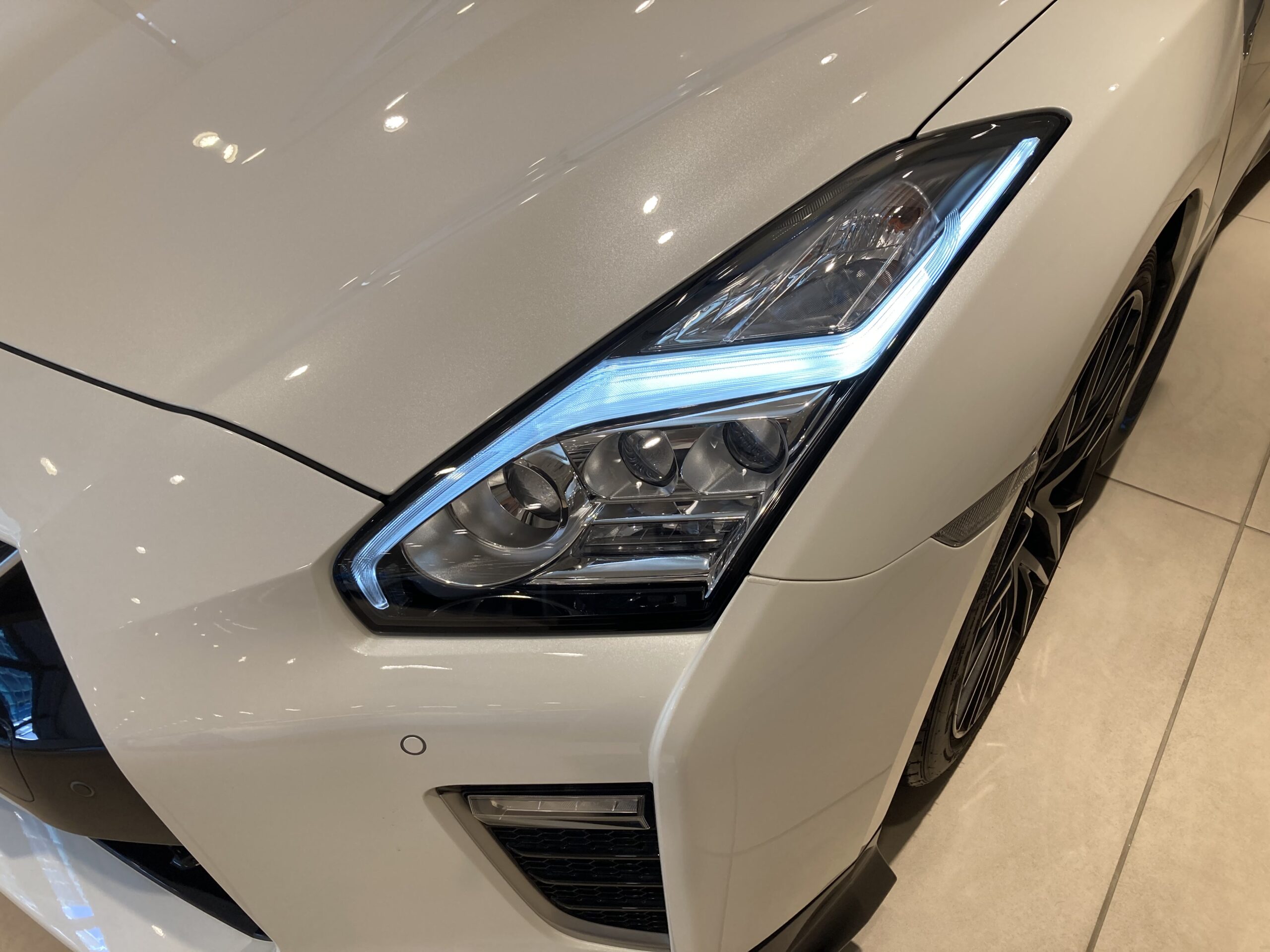 ニッサン GT-R 3.8プレミアムエディション 4WD