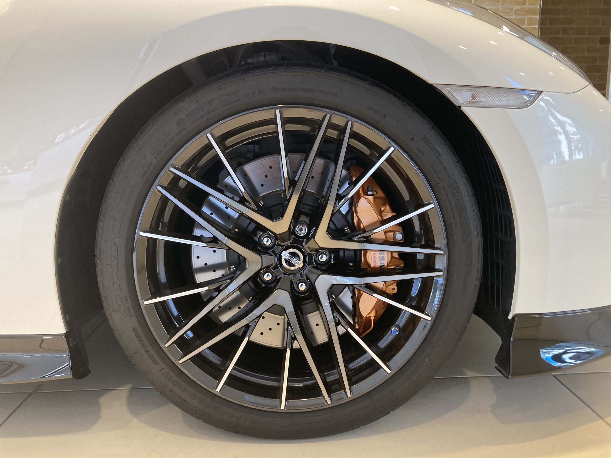 ニッサン GT-R 3.8プレミアムエディション 4WD