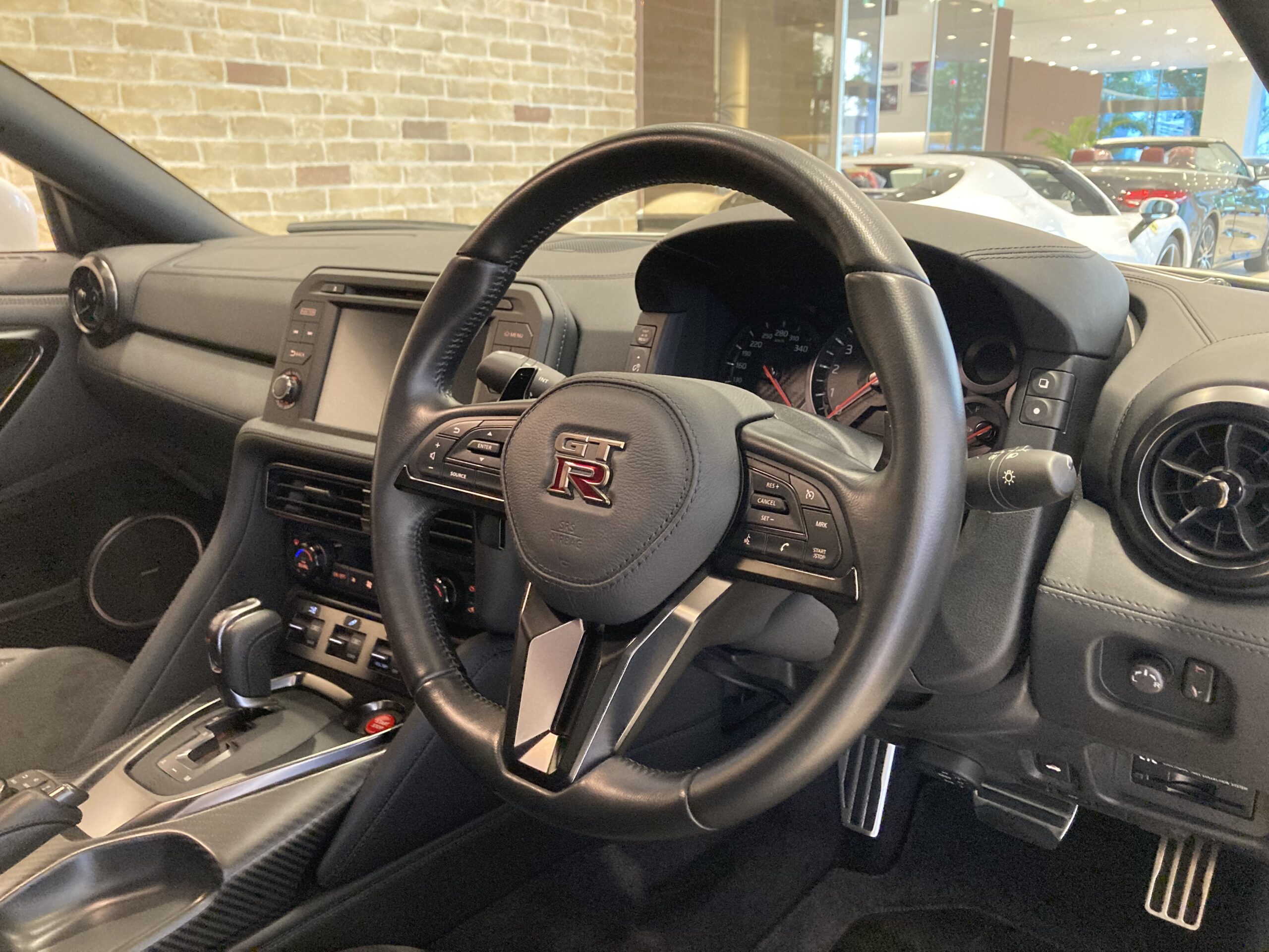 ニッサン GT-R 3.8プレミアムエディション 4WD