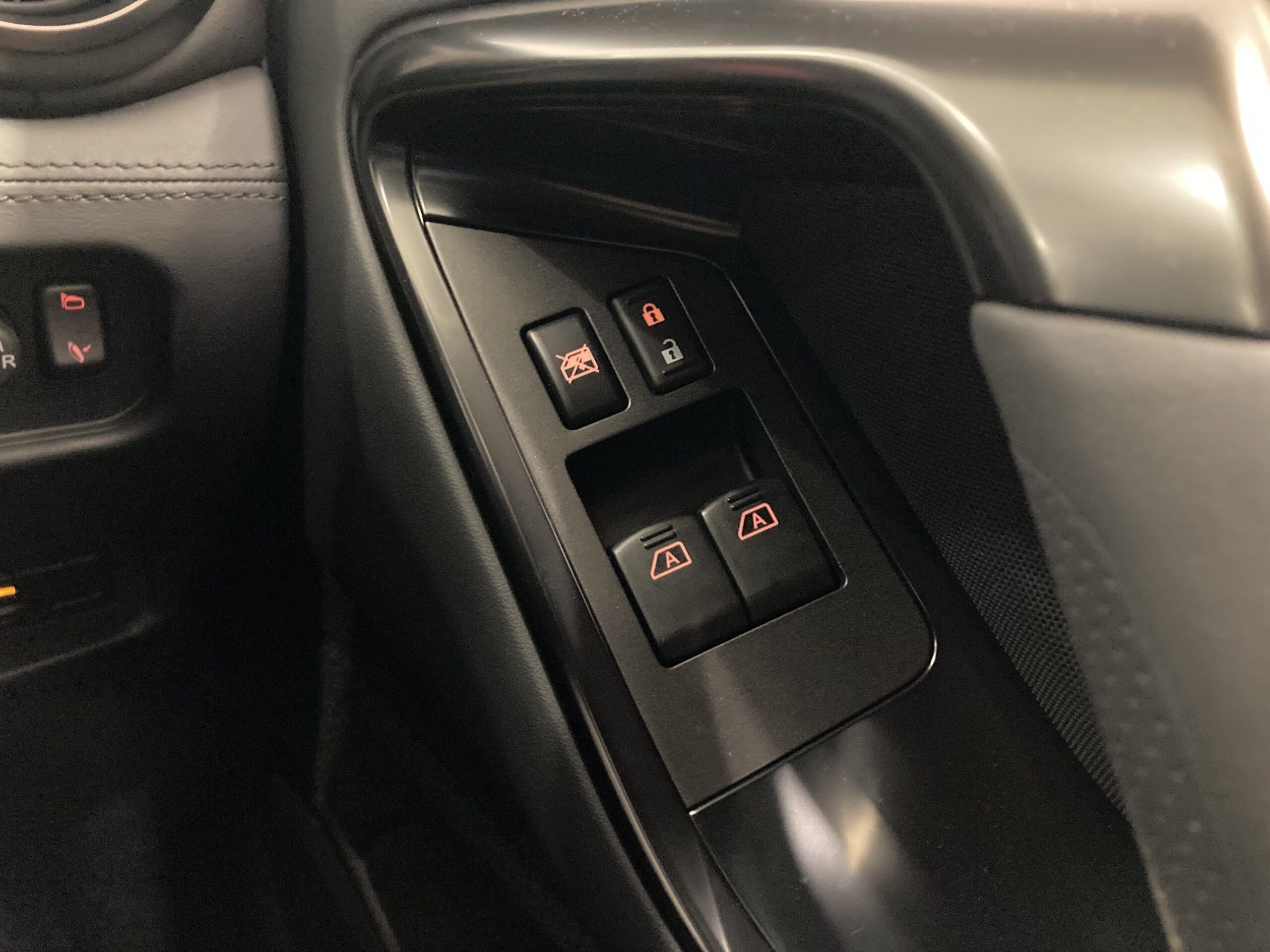 ニッサン GT-R 3.8プレミアムエディション 4WD