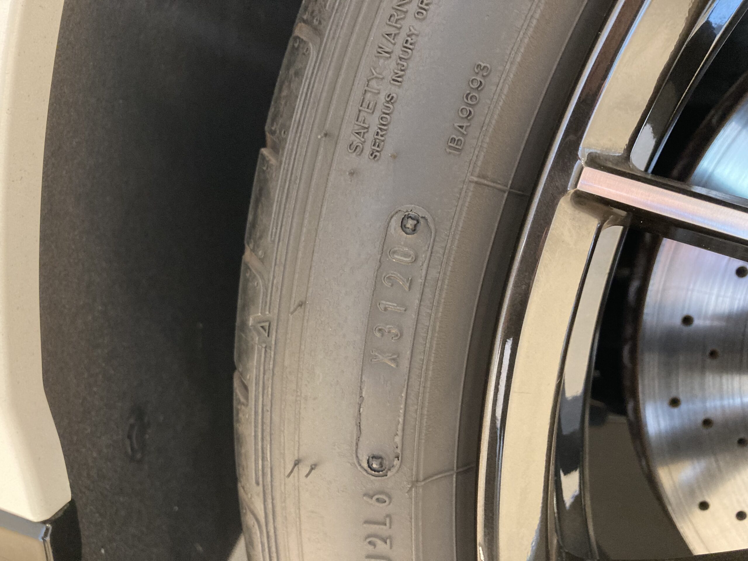 ニッサン GT-R 3.8プレミアムエディション 4WD