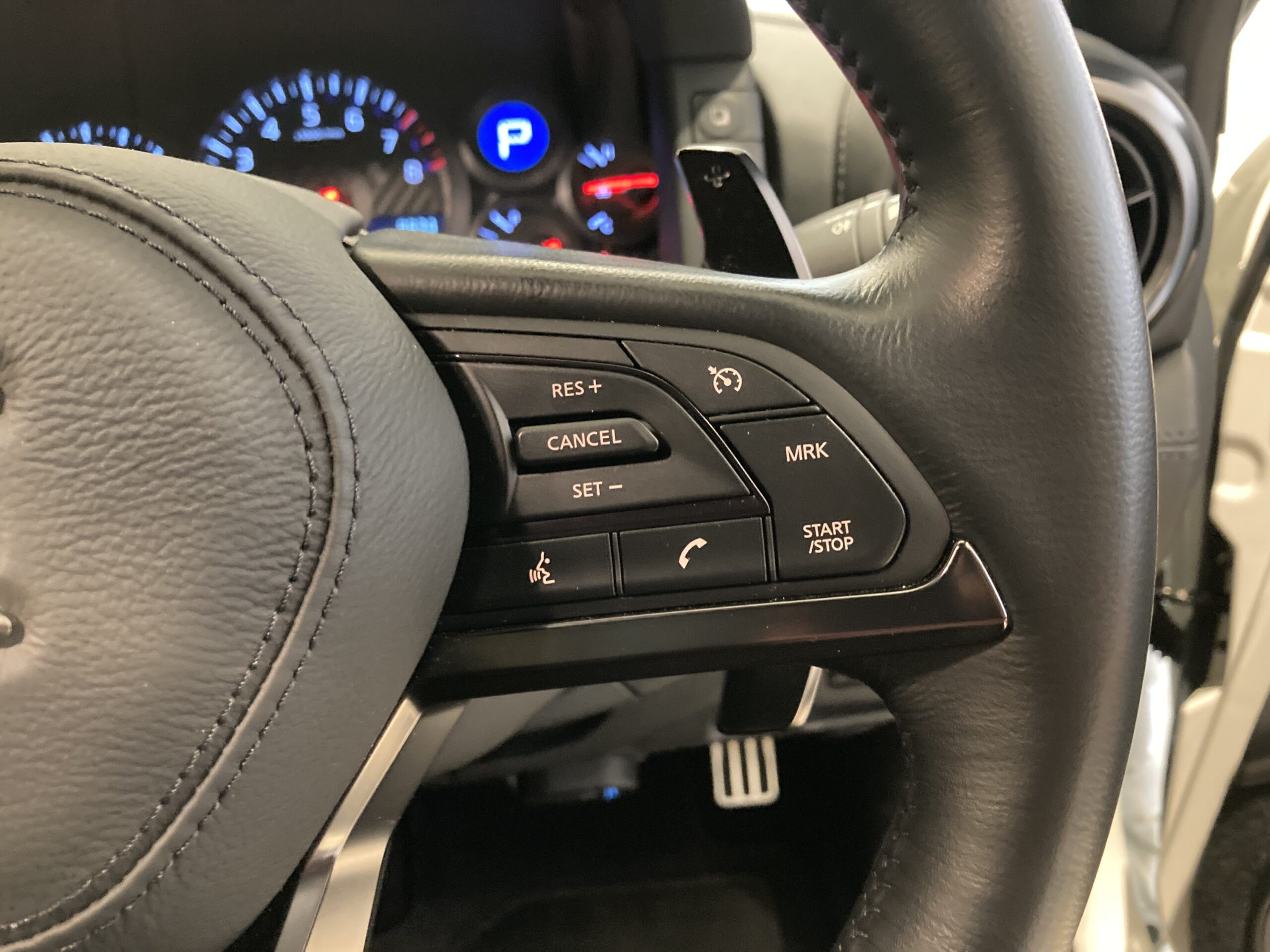 ニッサン GT-R 3.8プレミアムエディション 4WD