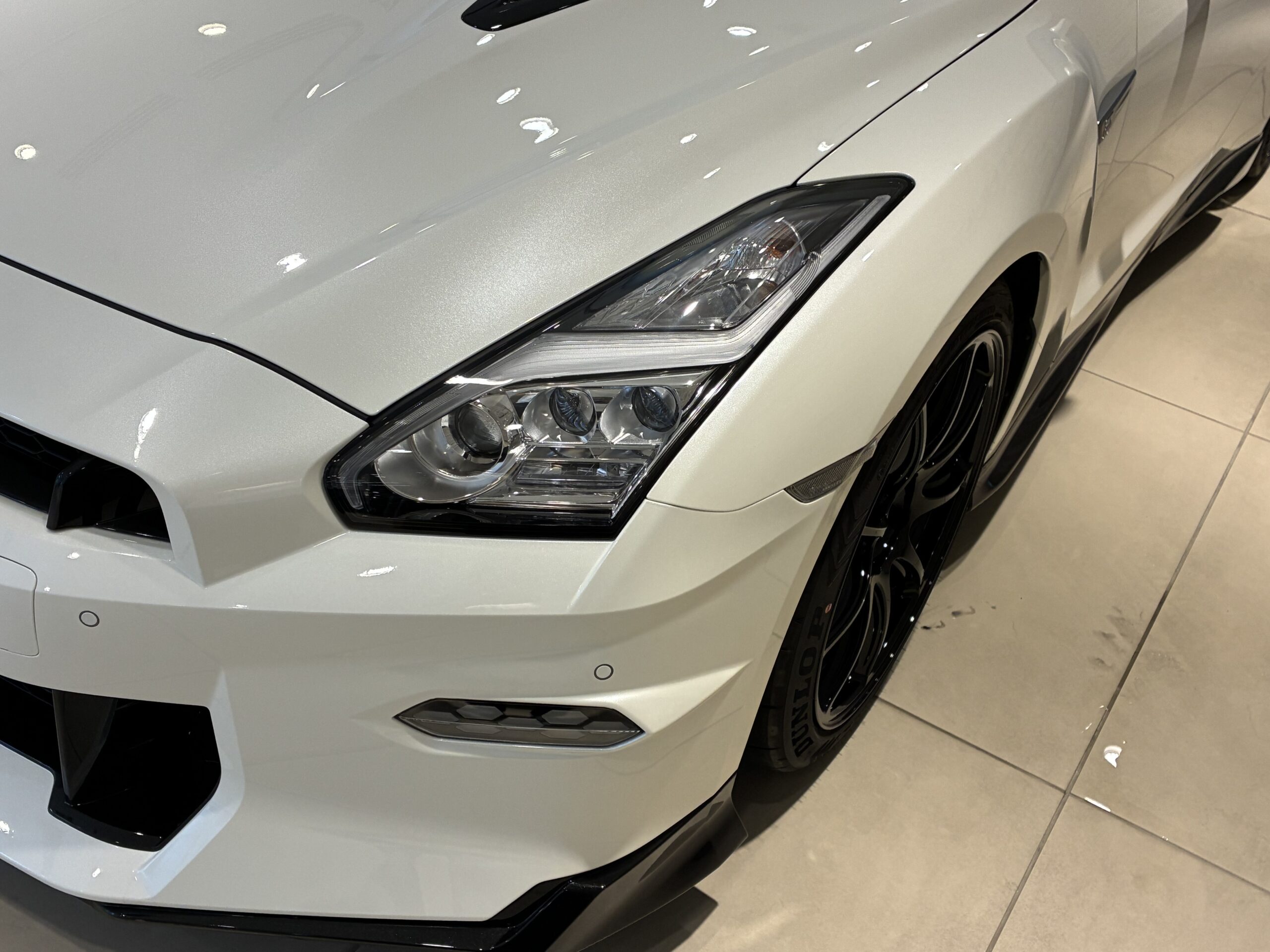 ニッサン GT-R 3.8トラックED engineered by nismo 4WD
