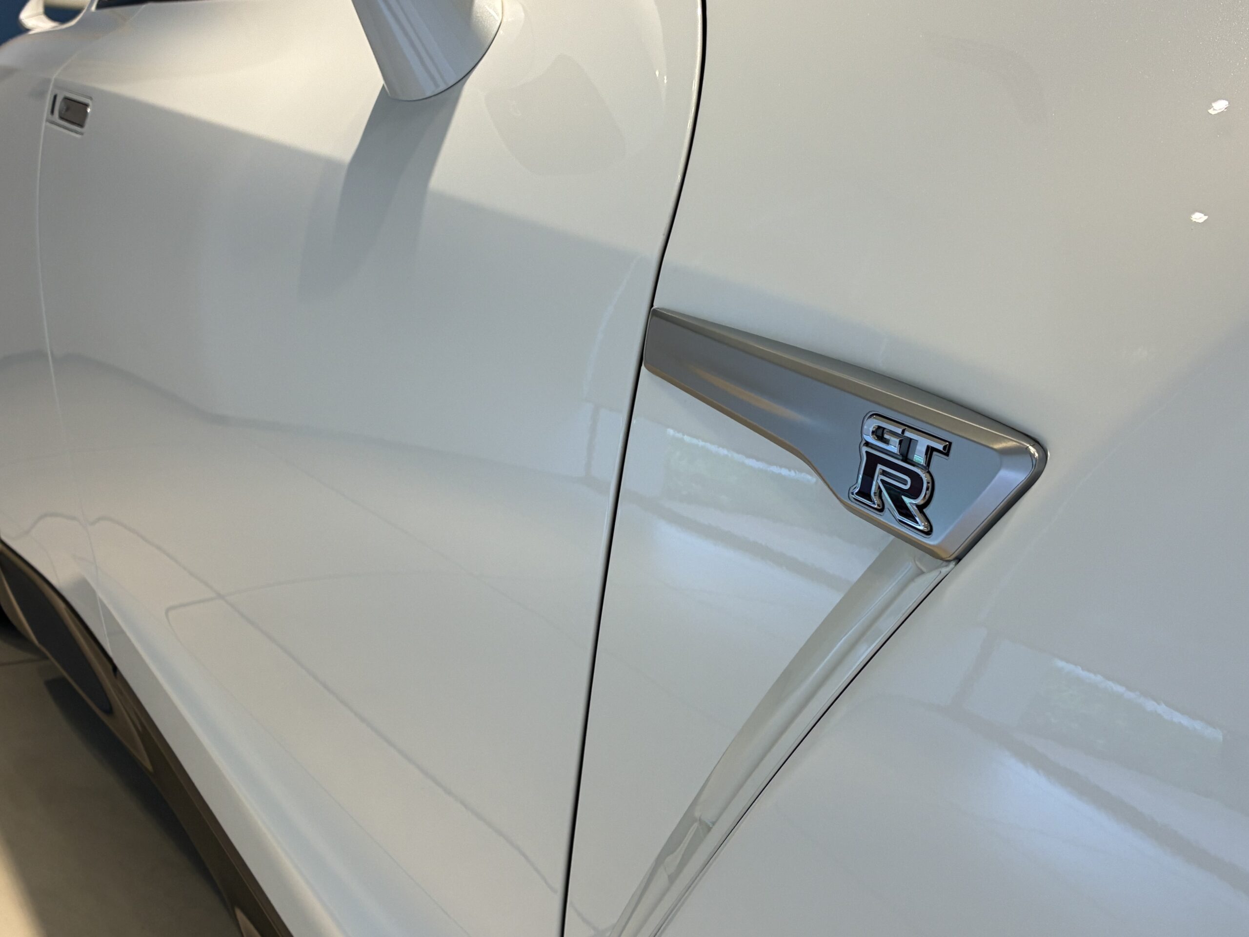 ニッサン GT-R 3.8トラックED engineered by nismo 4WD