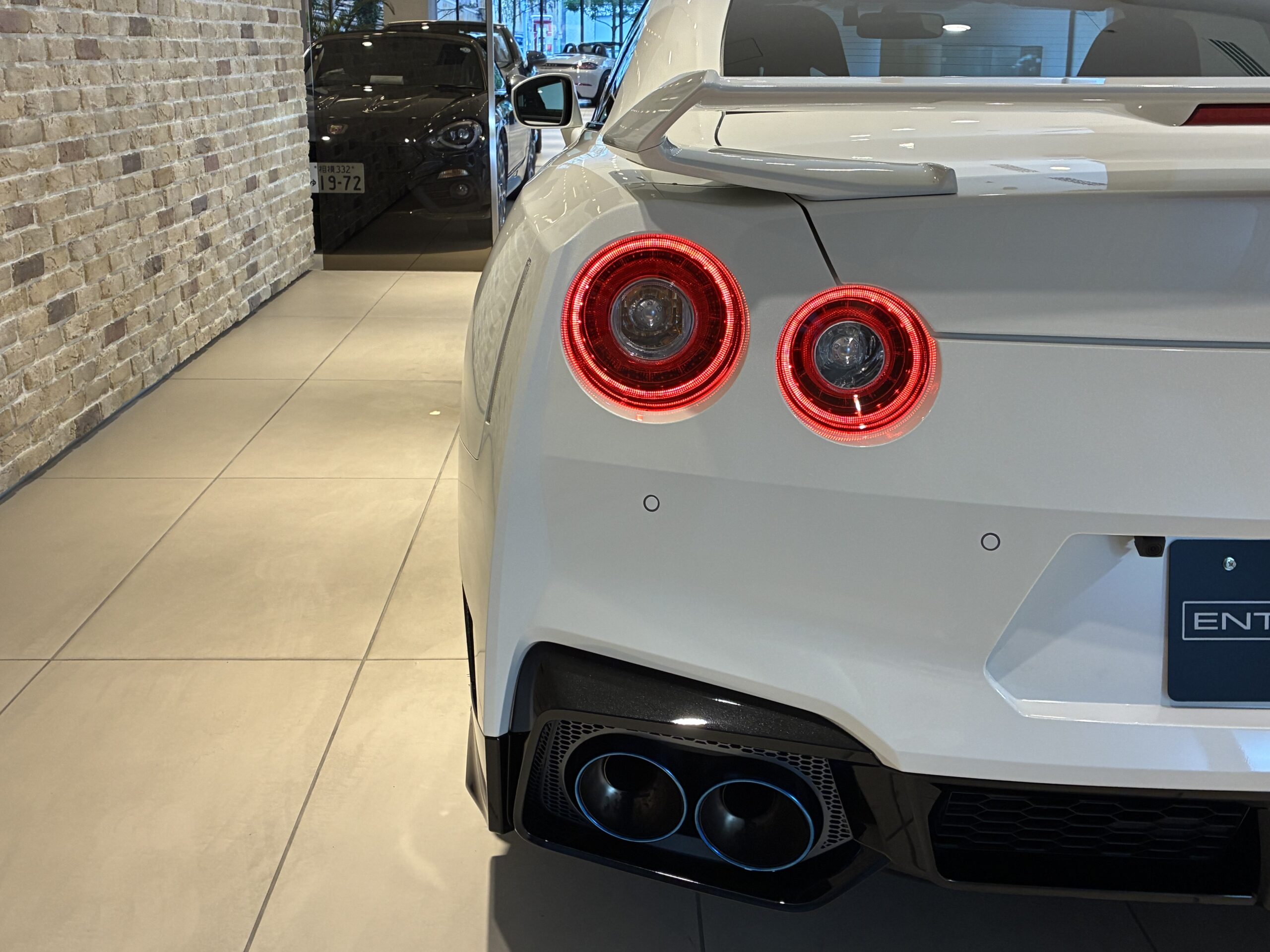 ニッサン GT-R 3.8トラックED engineered by nismo 4WD