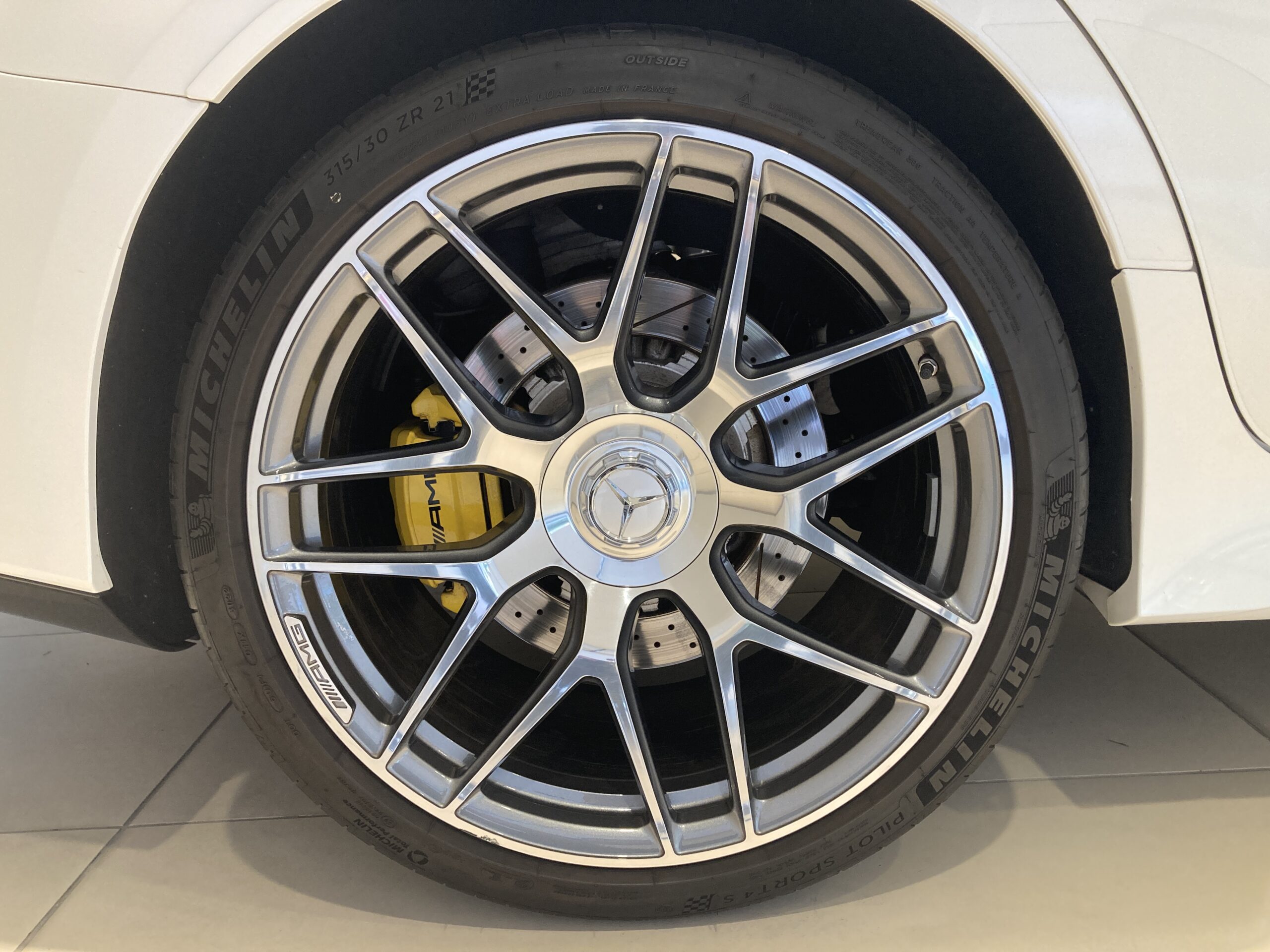 メルセデス・AMG　GT63S 4マチックプラス 4WD