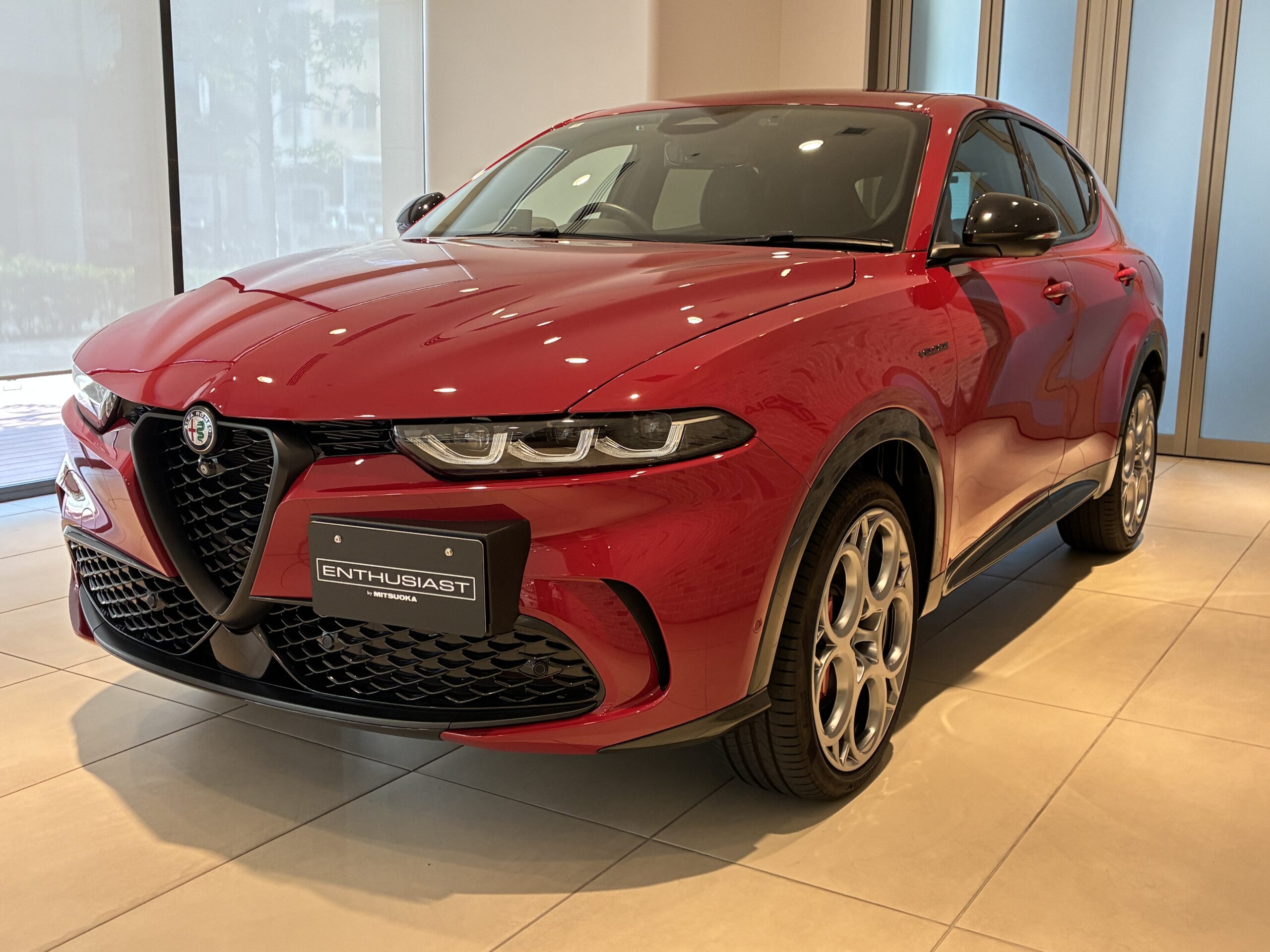 アルファロメオ　トナーレ PHEV Q4 Veloce